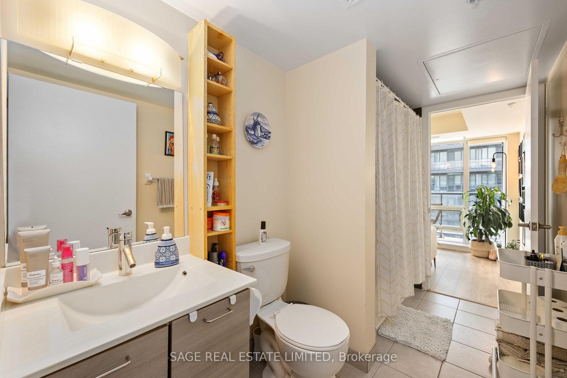20 Joe Shuster Way Unit 1305 photo 22