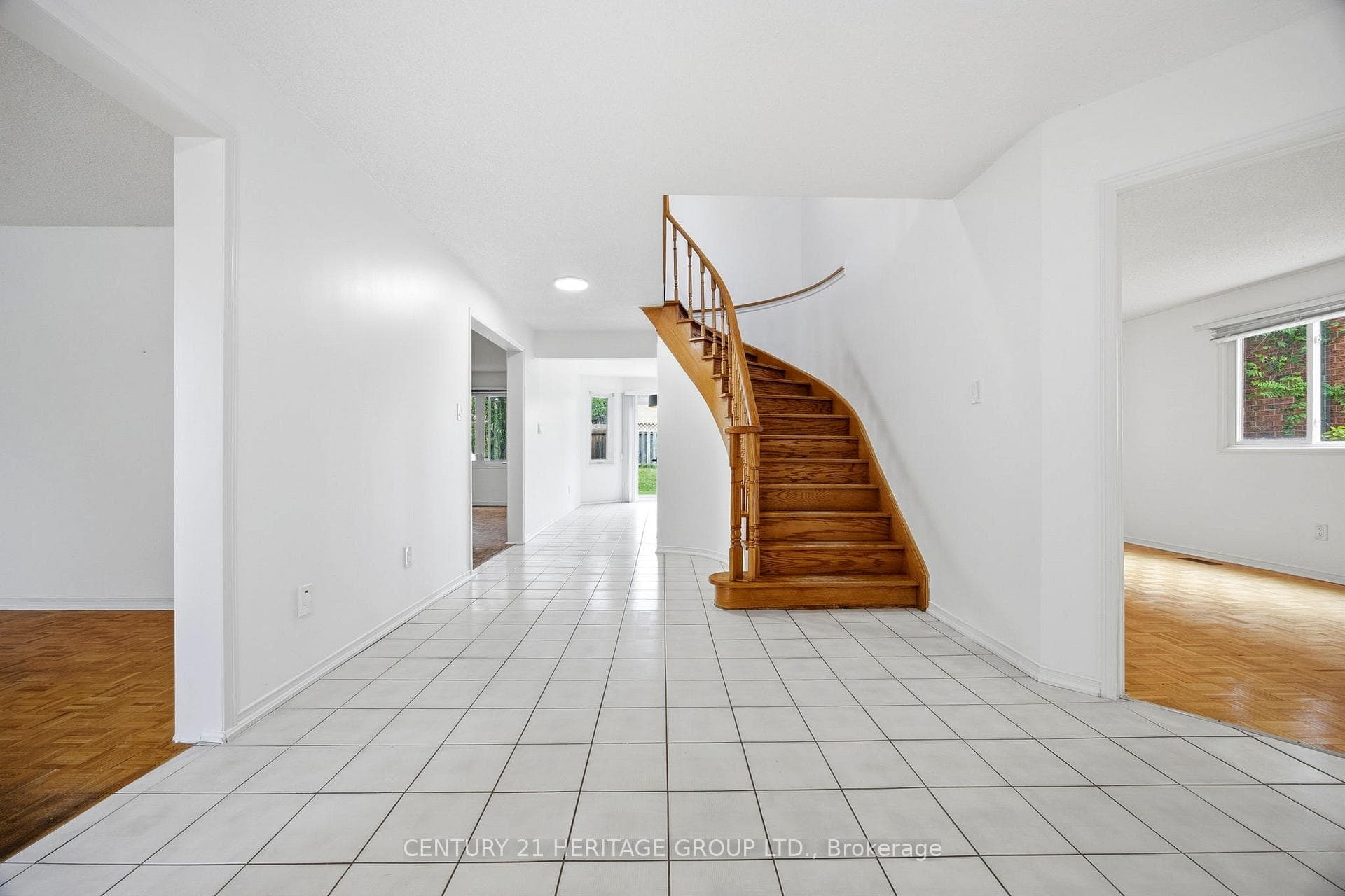262 Barrhill Road photo 3