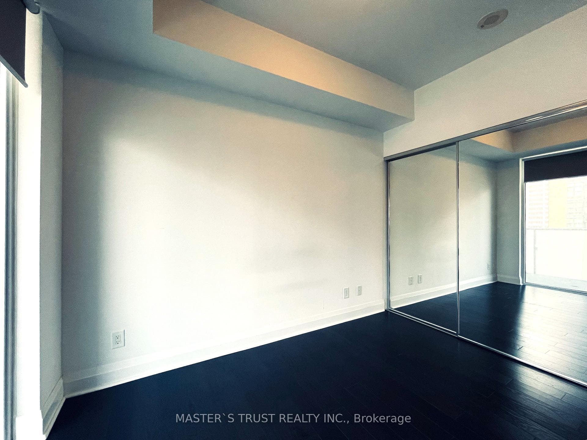 1080 Bay Street Unit 1109 photo 10