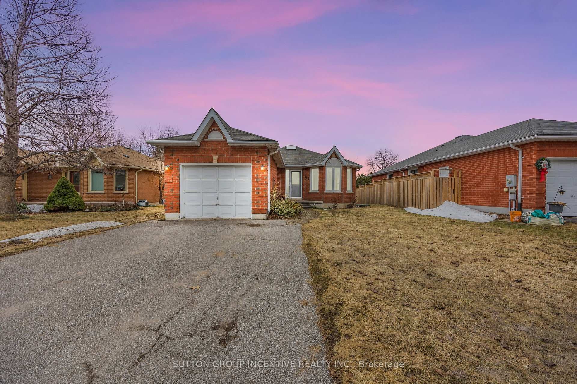 169 Livingstone Street photo 2