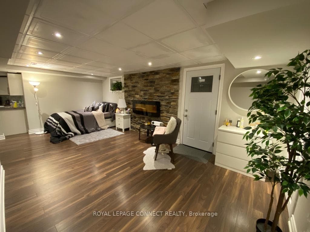 No Furniture