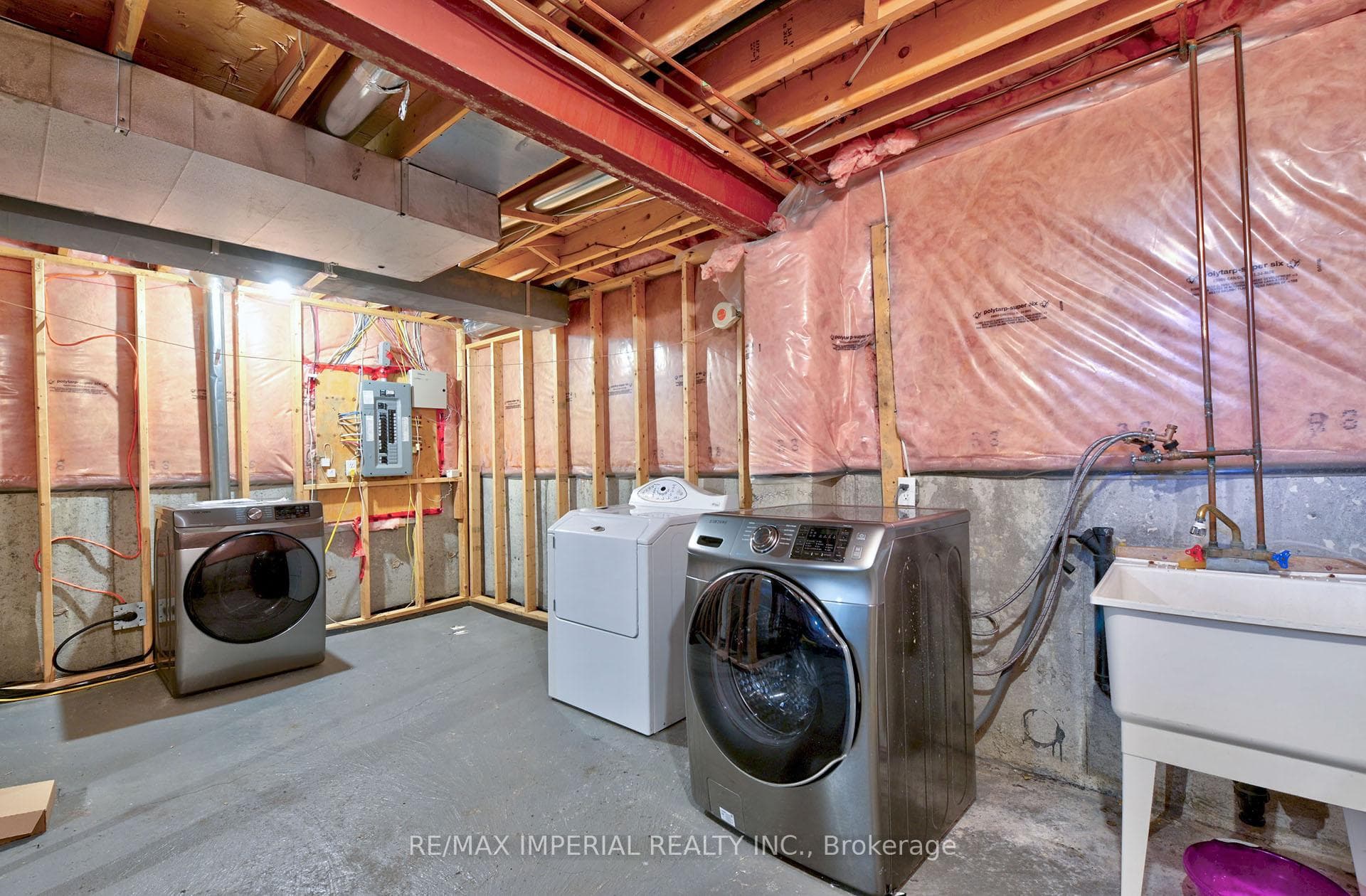 257 Everett Street photo 16