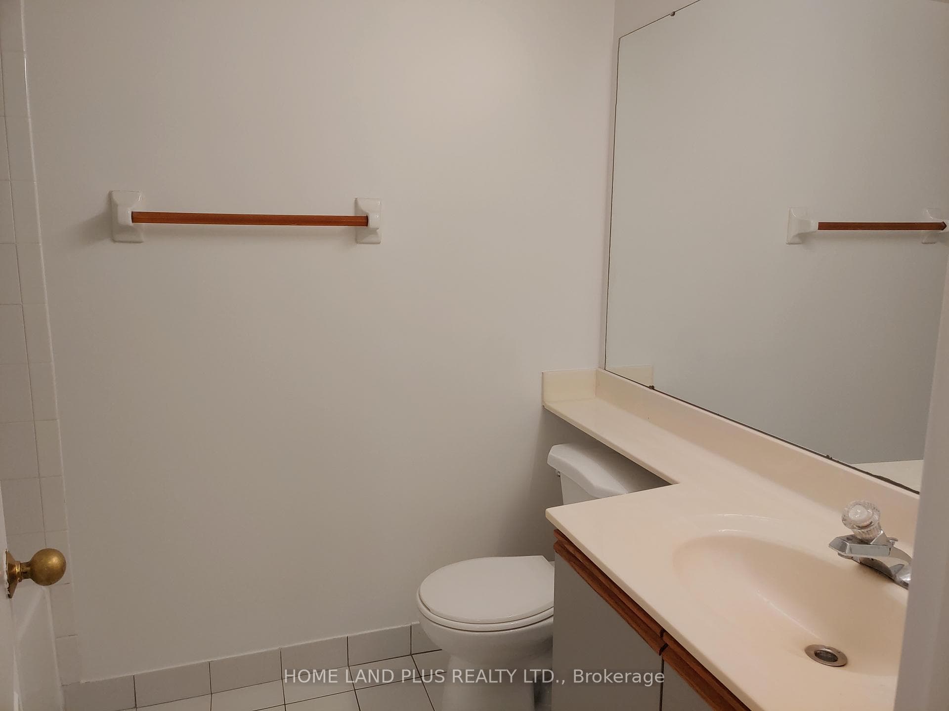 1001 Cedarglen Gate Unit 121 photo 10