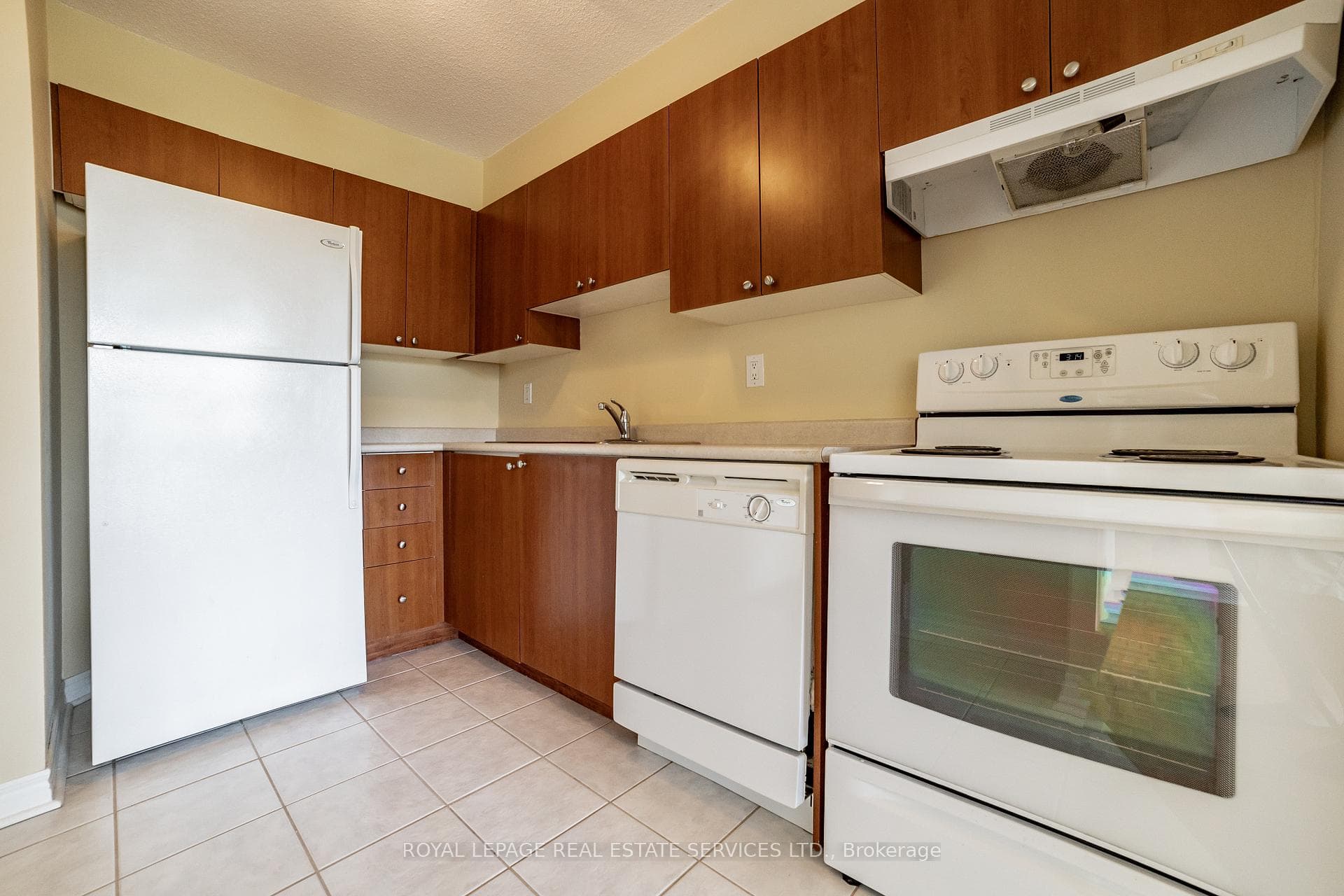 3501 Glen Erin Drive Unit 311 photo 10