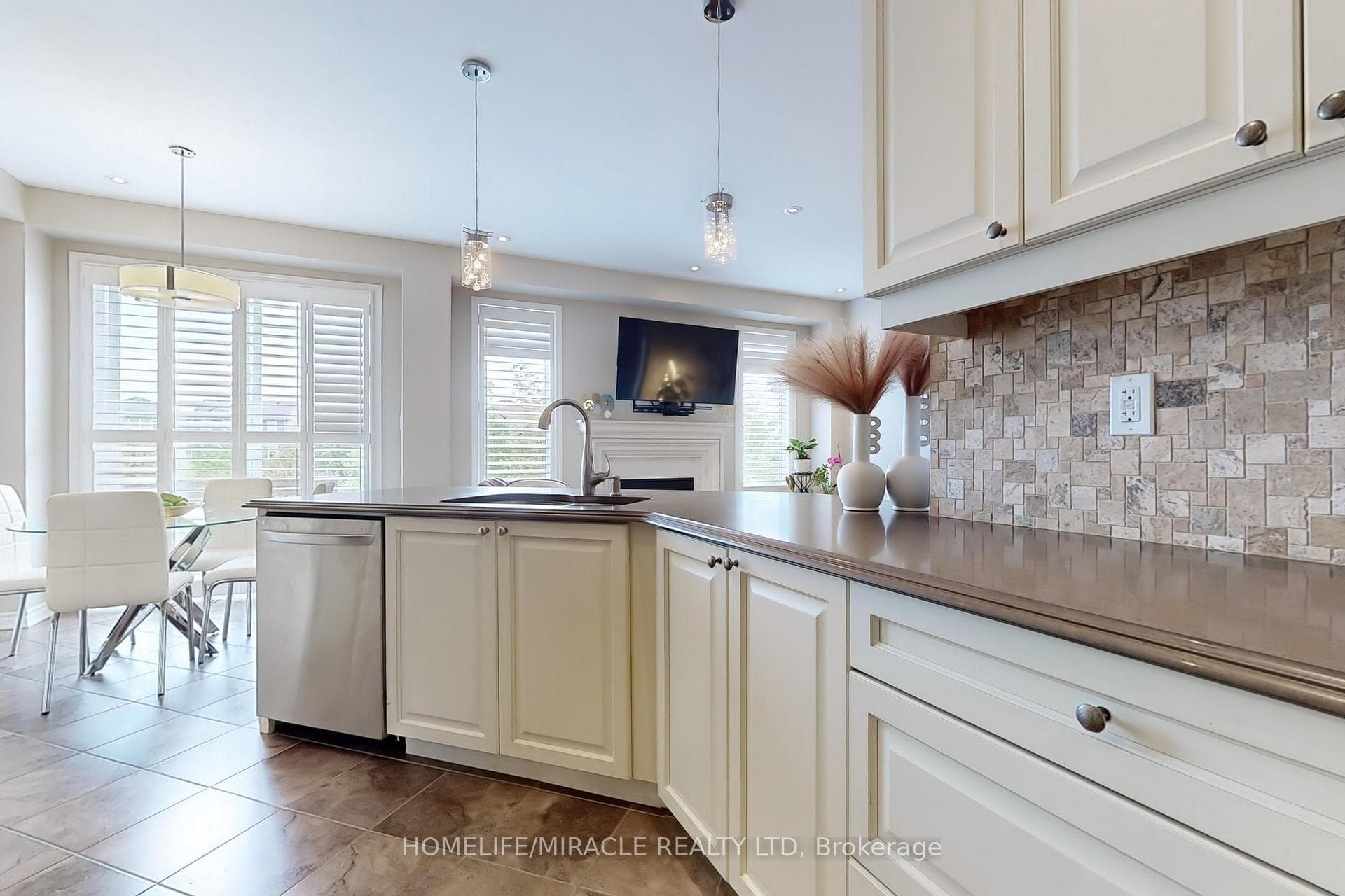 1042 Tock Close photo 17