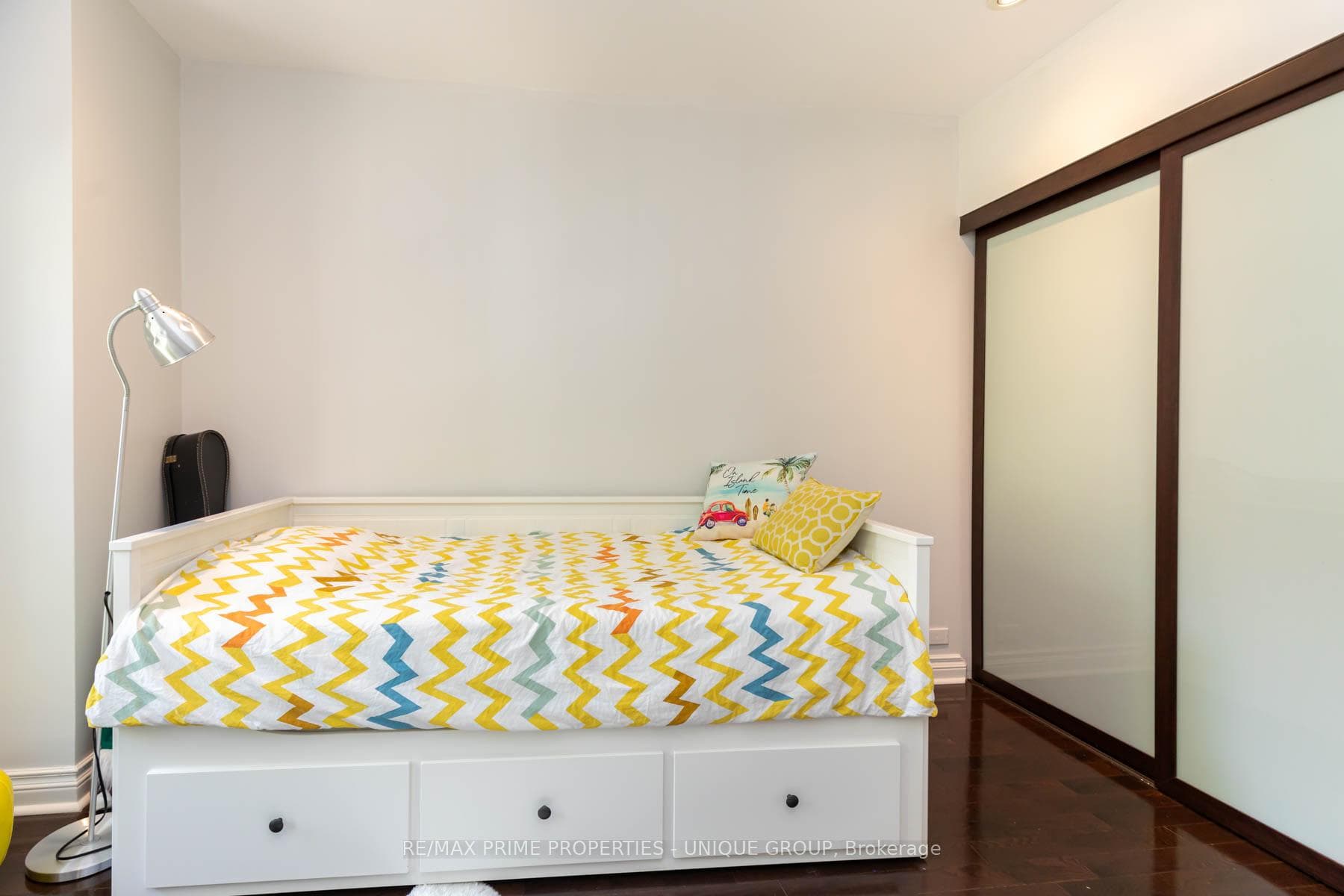 51 Spruce Street photo 22