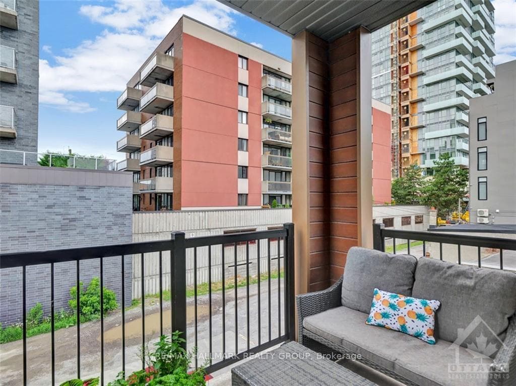 190 FORWARD Avenue Unit C photo 28
