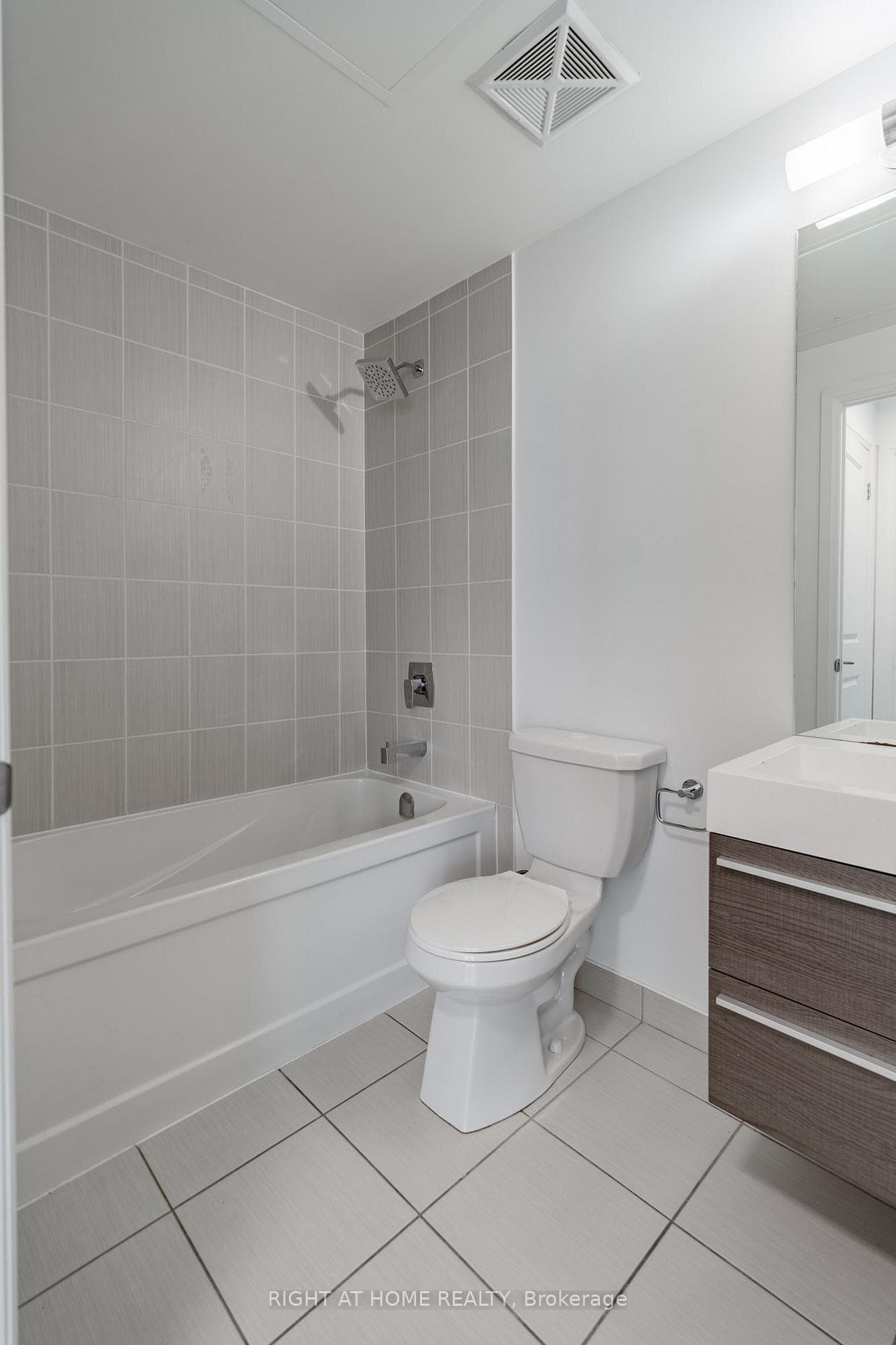 15 Zorra Street Unit 901 photo 26