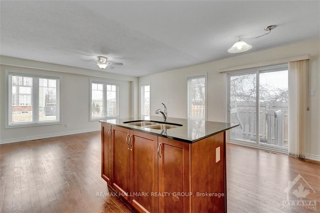 755 MALOJA Way photo 15
