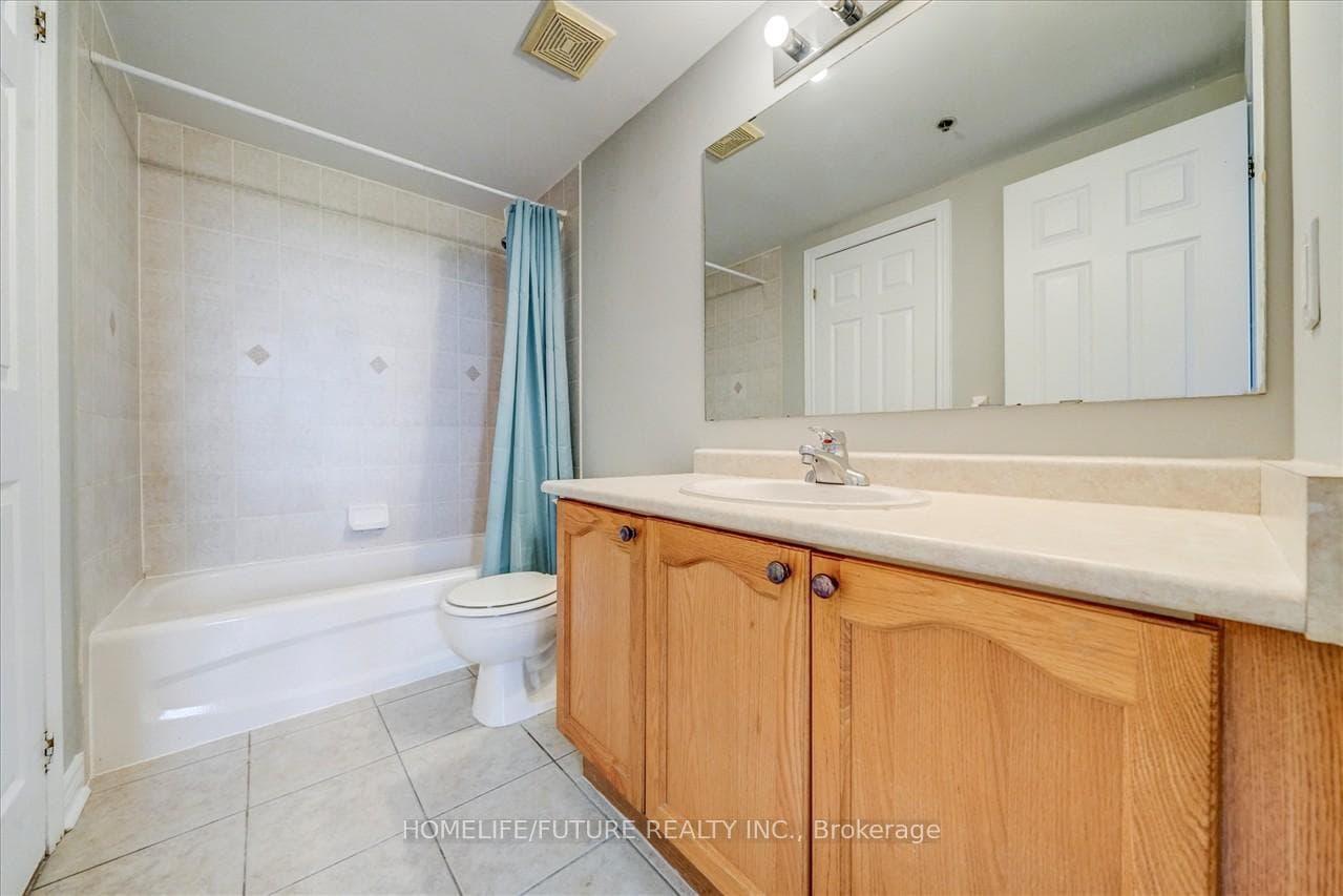 7428 Markham Road Unit 421 photo 11