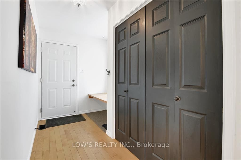 86 HIGGINSON Street photo 14