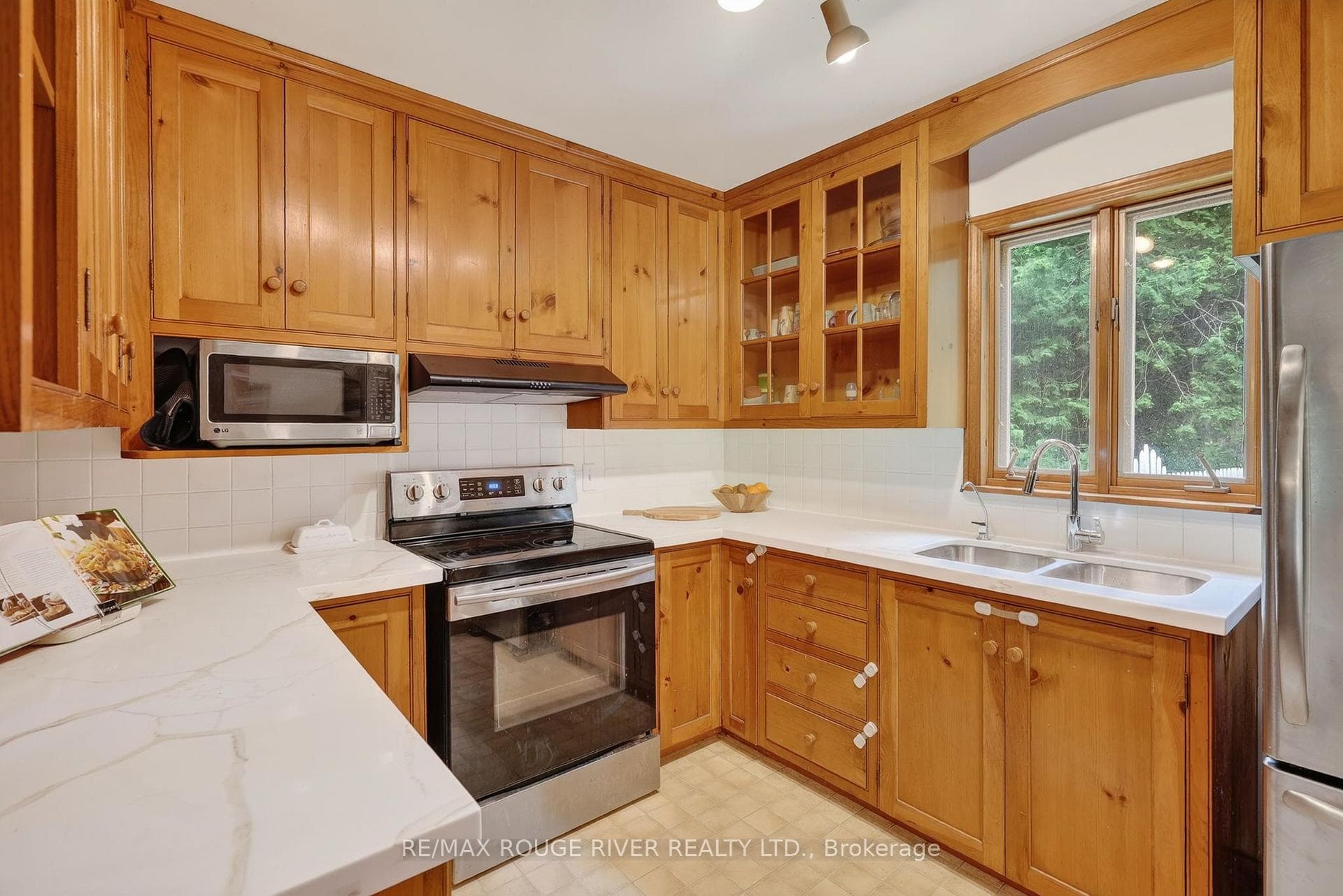 5100 Heaslip Lane photo 25