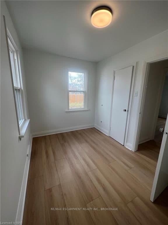 12 FERNDALE Avenue photo 11