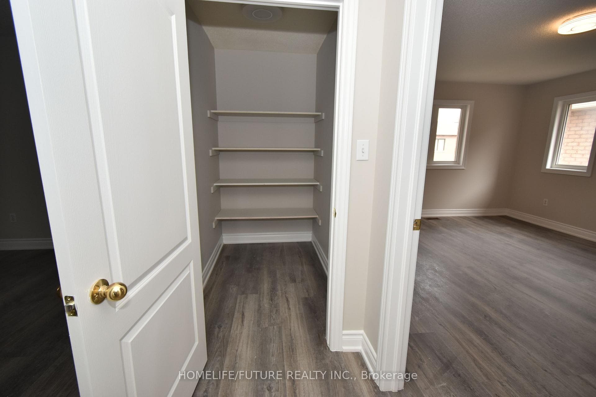 626 Highglen Avenue photo 23