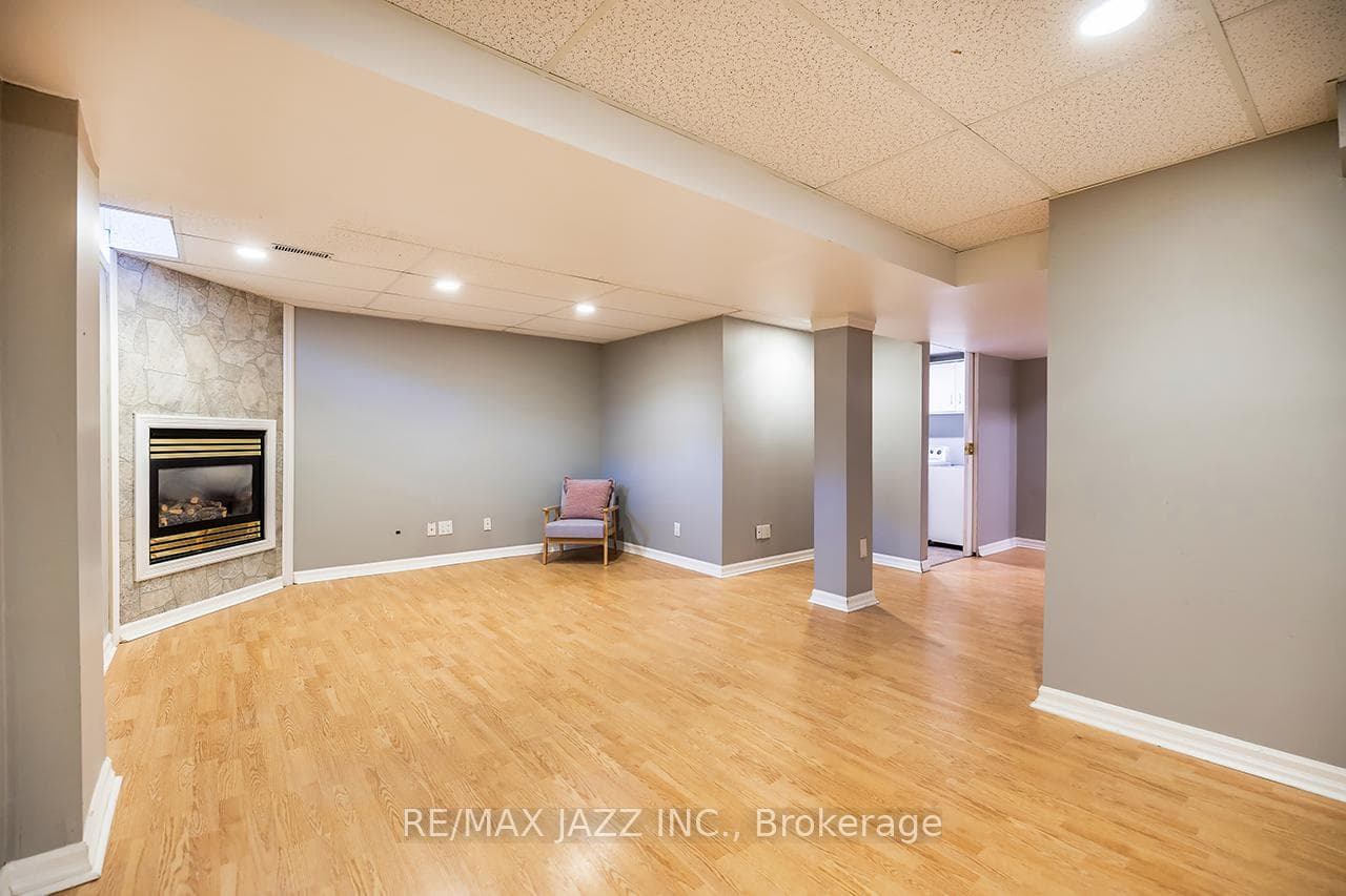 1543 Fieldgate Drive photo 37