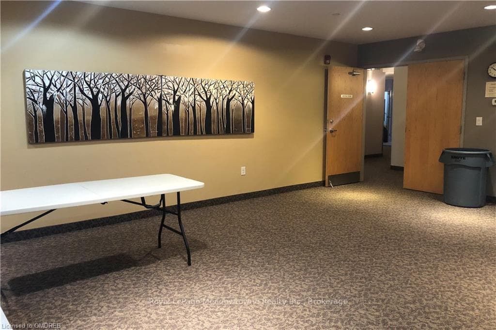 Meeting Room/Party Room