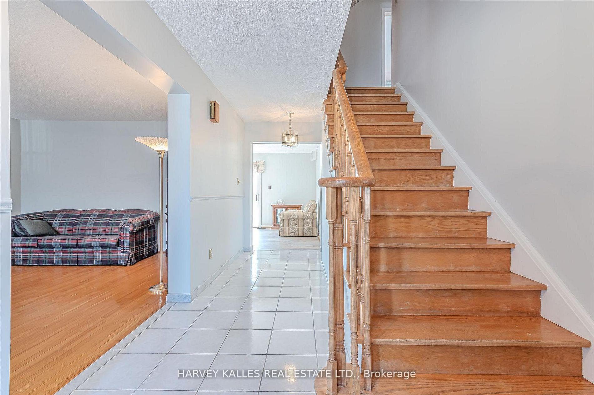 274 Mcgill Street photo 2