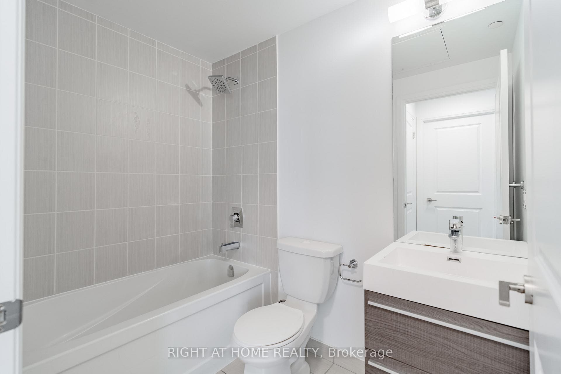 15 Zorra Street Unit 901 photo 23