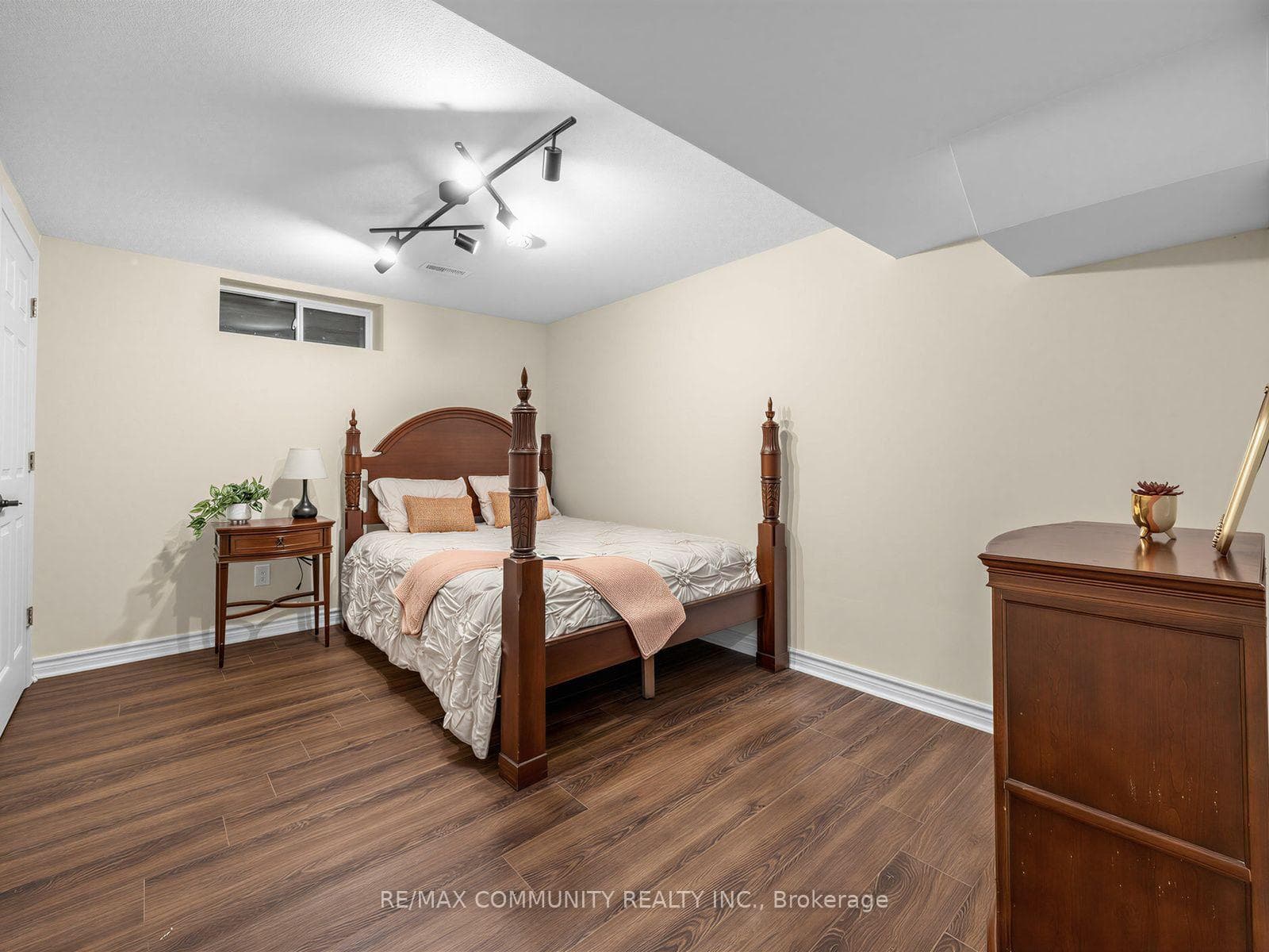 38 Robmar Street photo 33