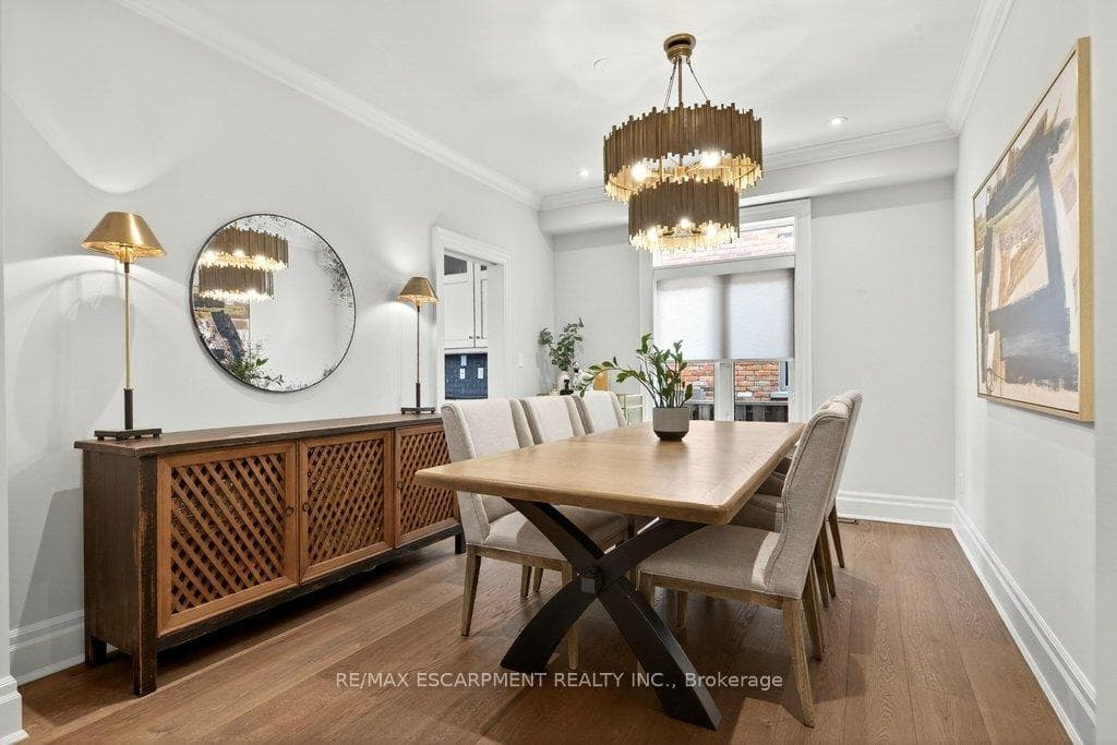 195 Pomona Avenue photo 10