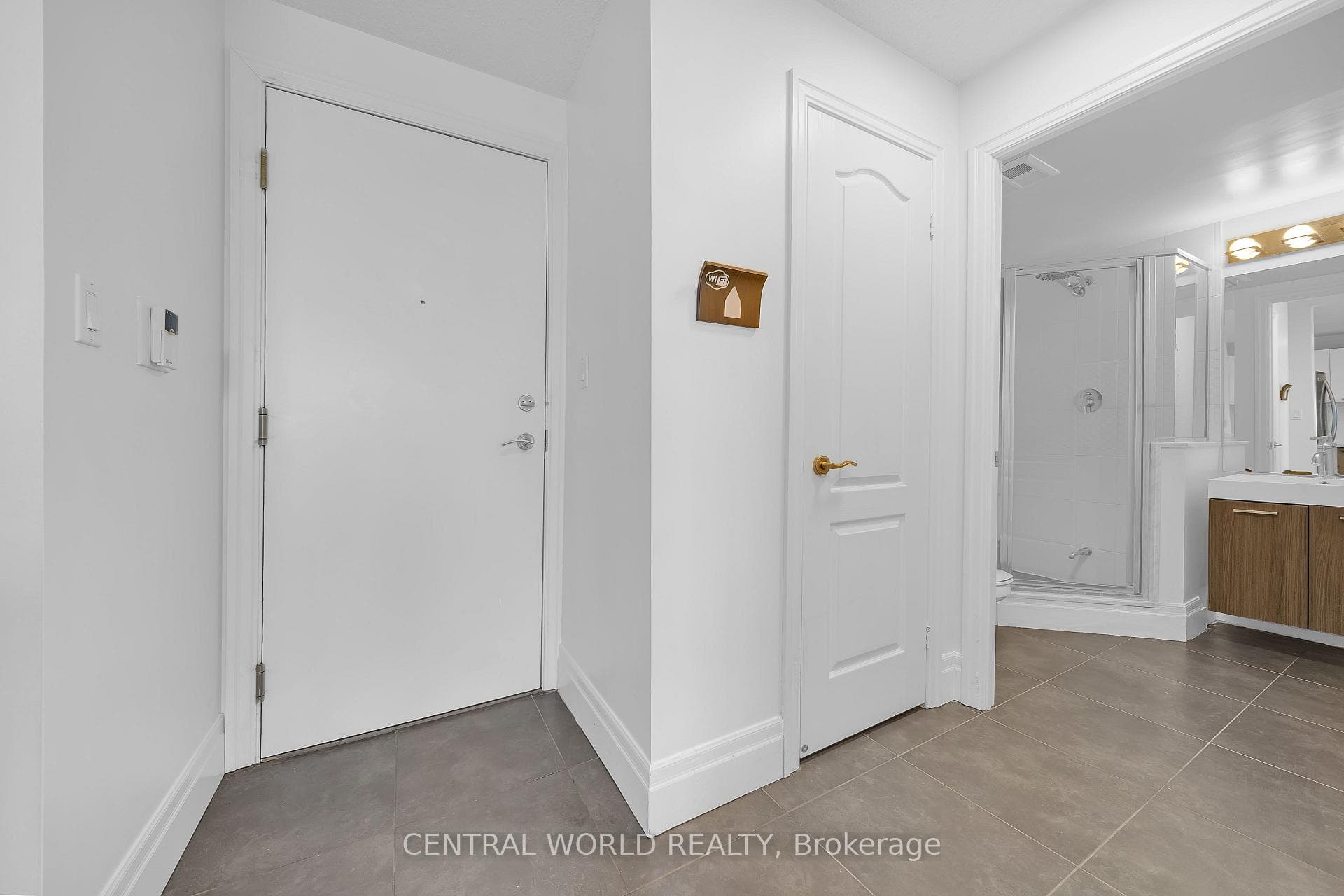 188 Doris Avenue Unit 2105 photo 6