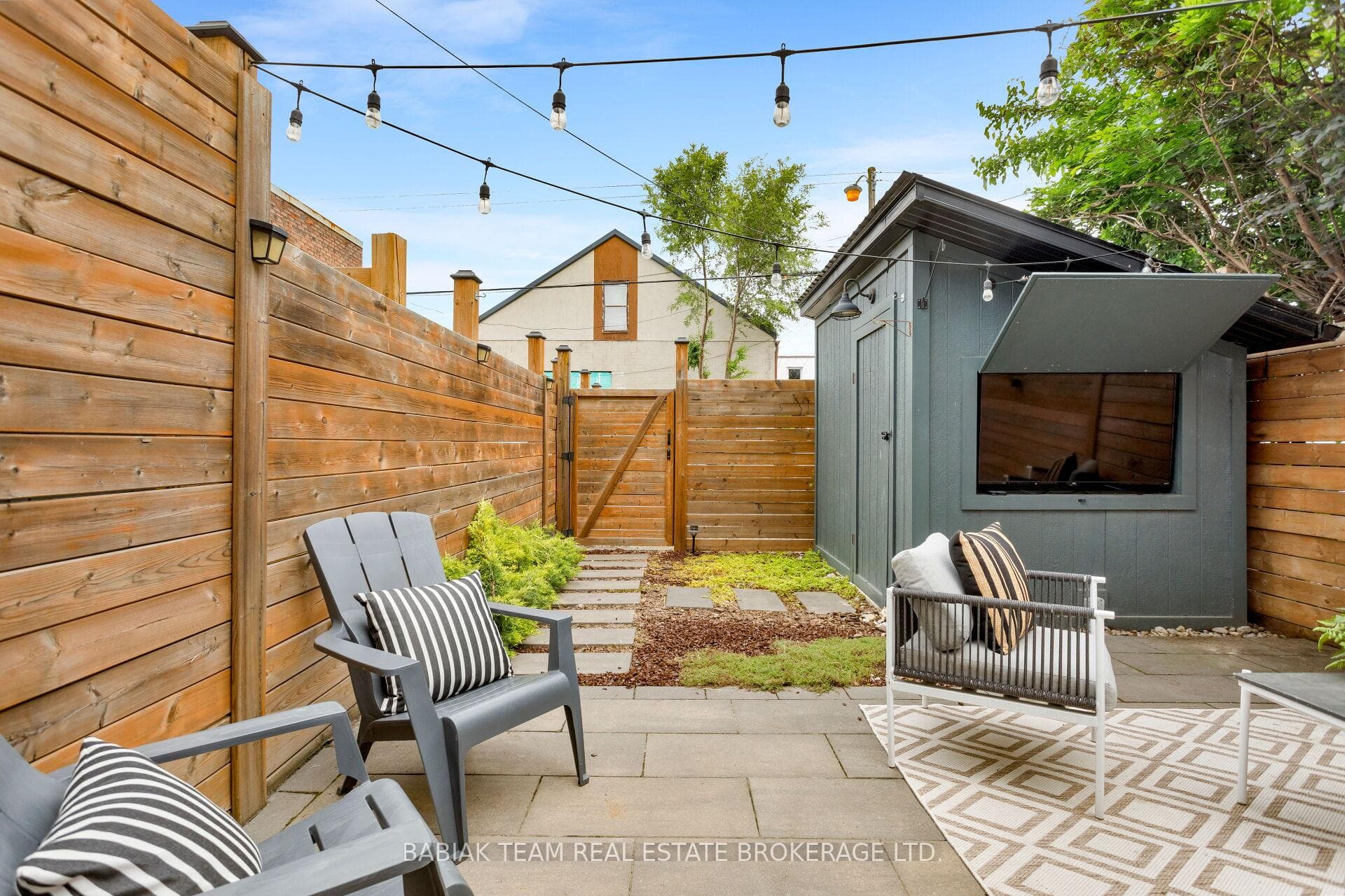 497 Keele Street photo 26