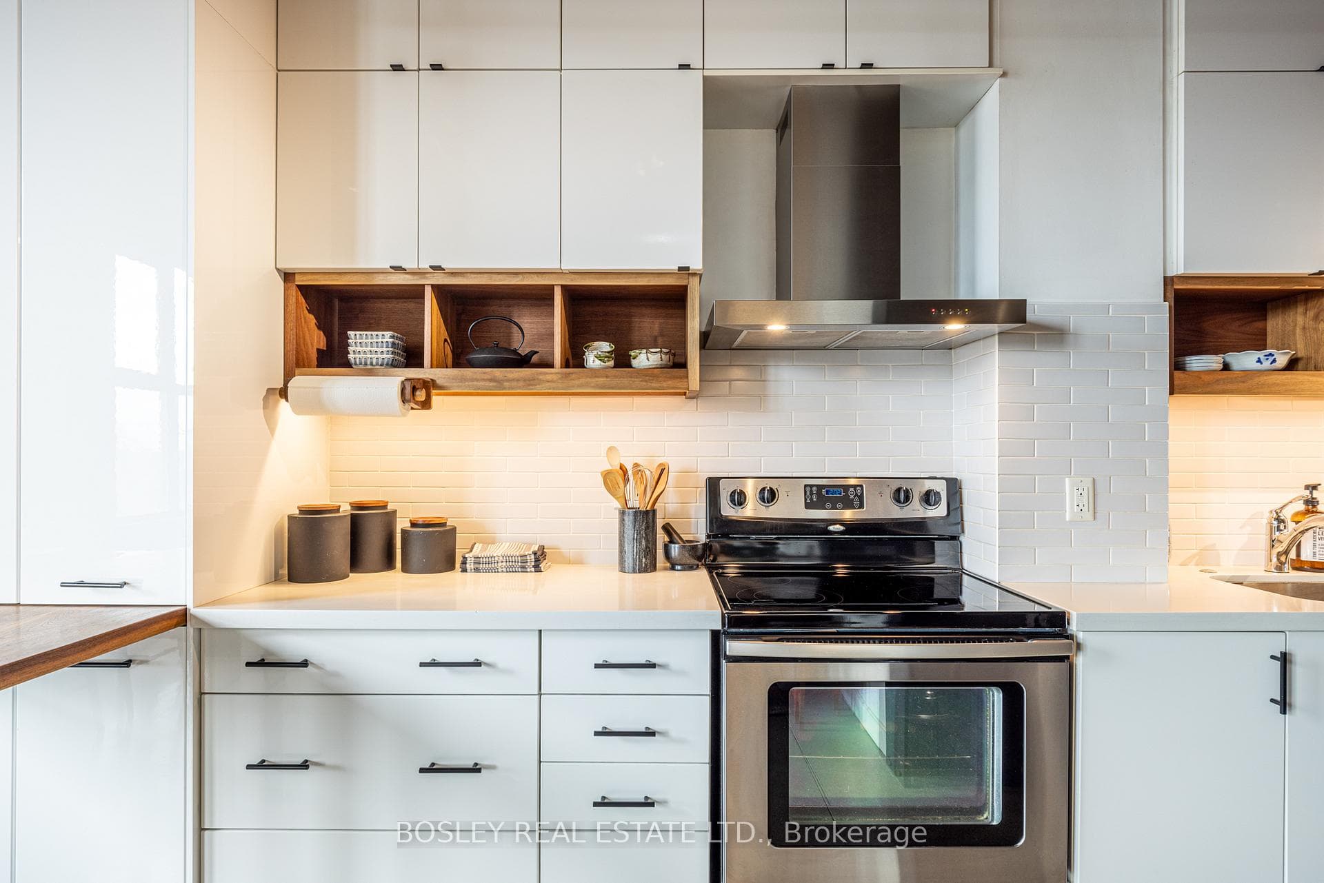 363 Sorauren Avenue Unit 309 photo 19