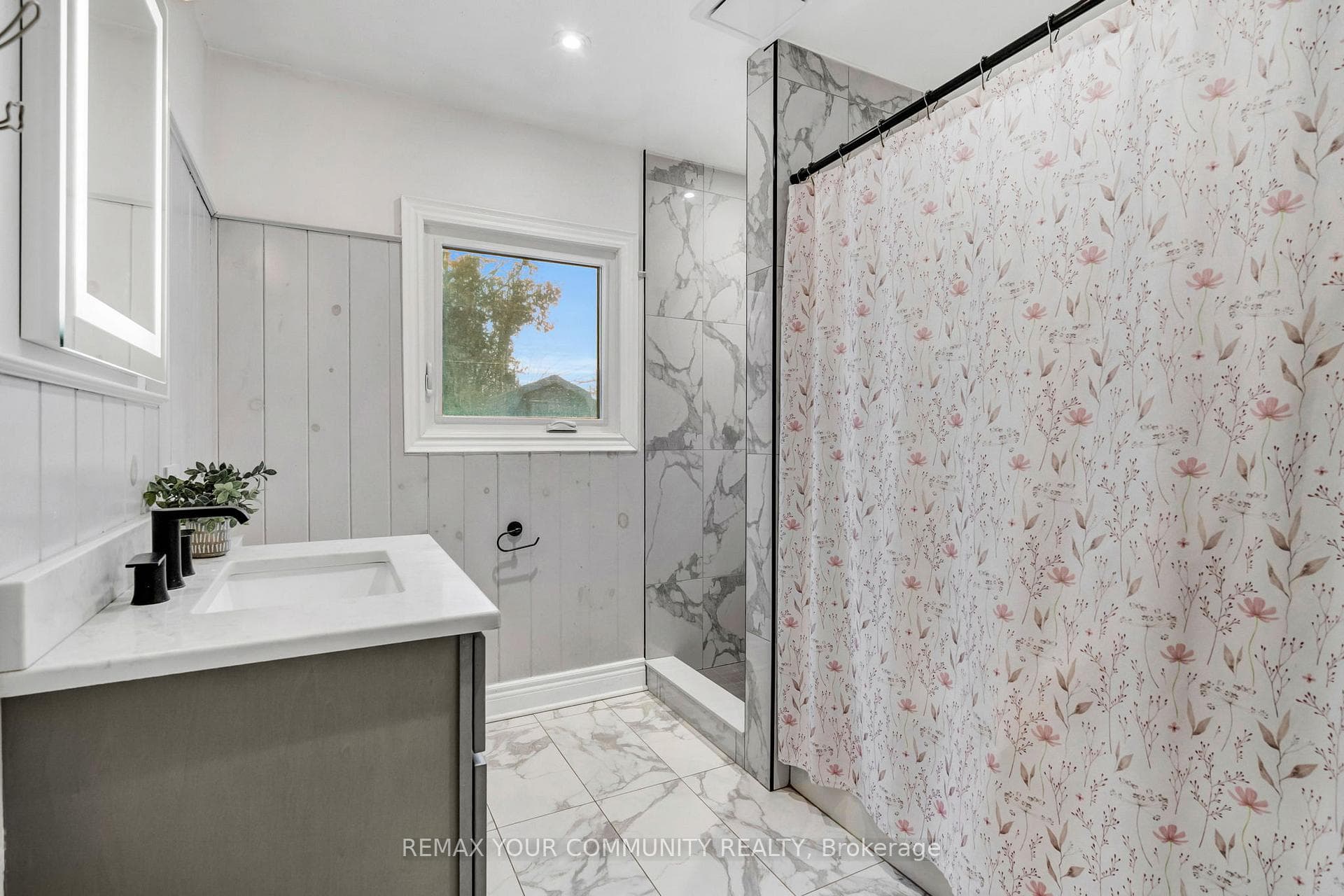 69 Sandra Drive photo 31