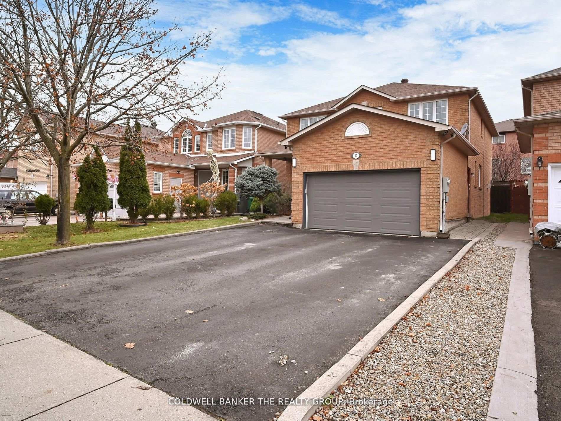 17 Rollingwood Drive photo 1