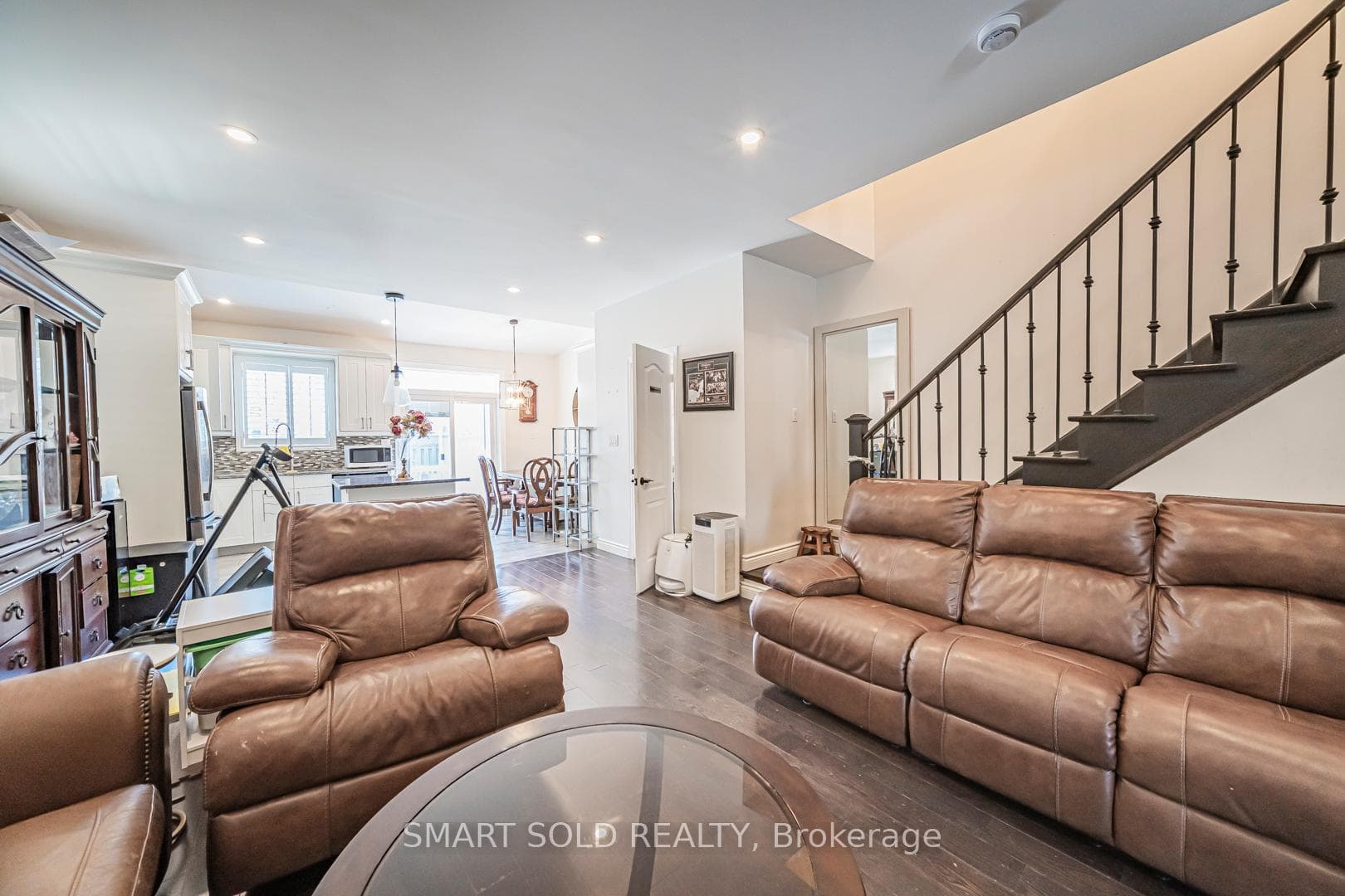 3486 Fountain Park Avenue Unit Upper photo 23
