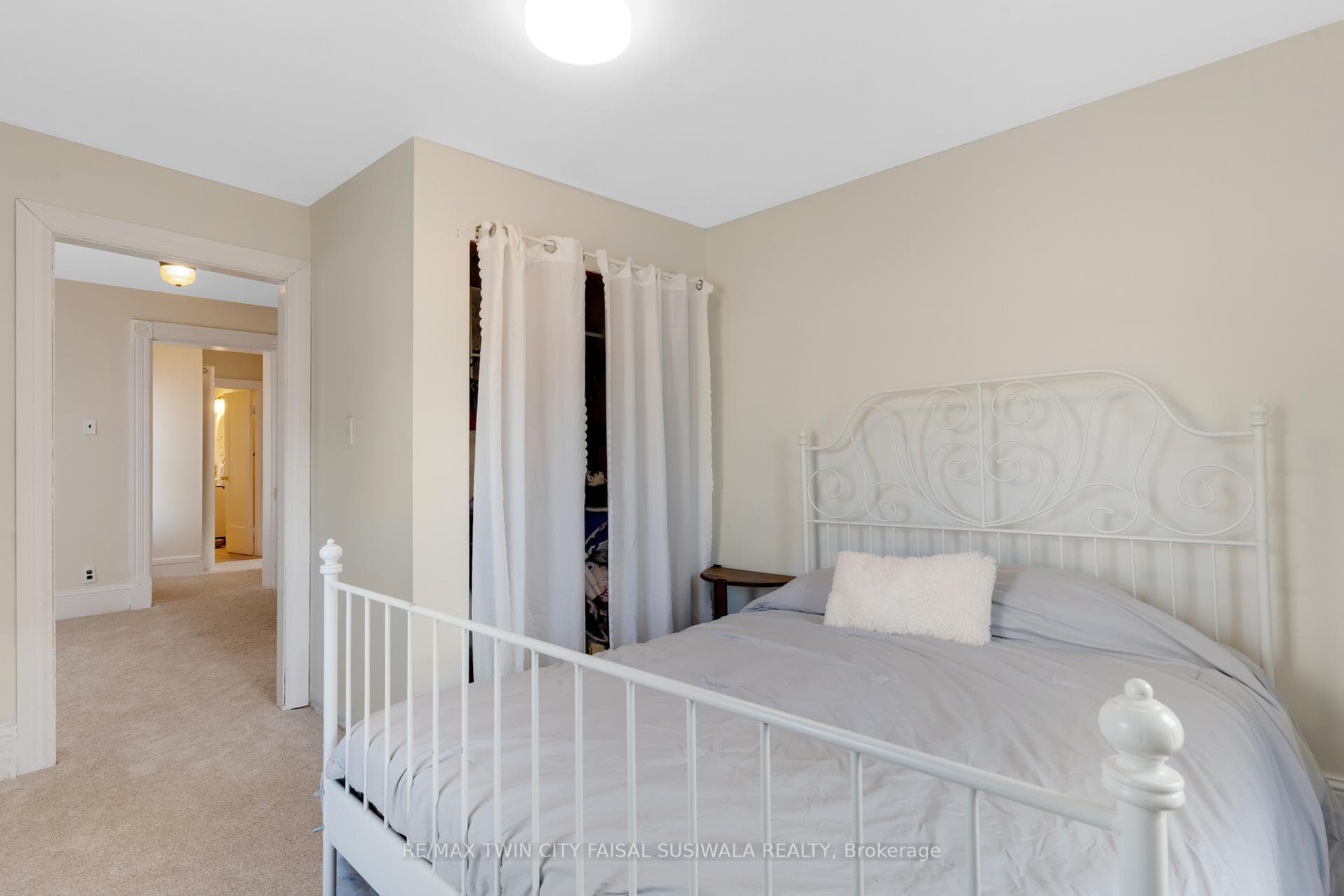 39 Albert Street photo 25
