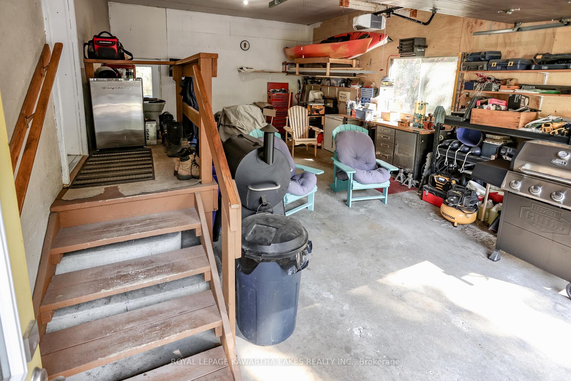 1185 Zoschke Drive photo 40
