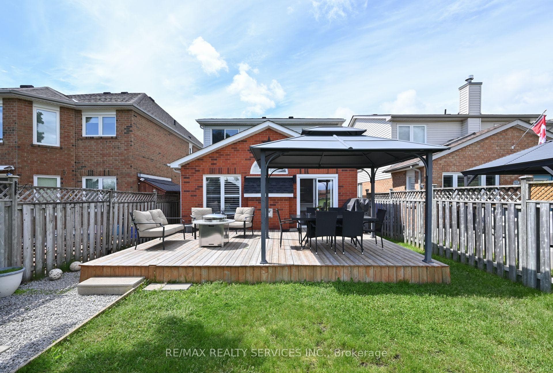 73 Eaton Street photo 37