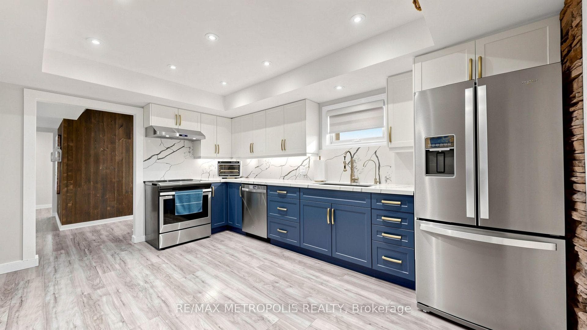 2739 IRETON Street photo 13