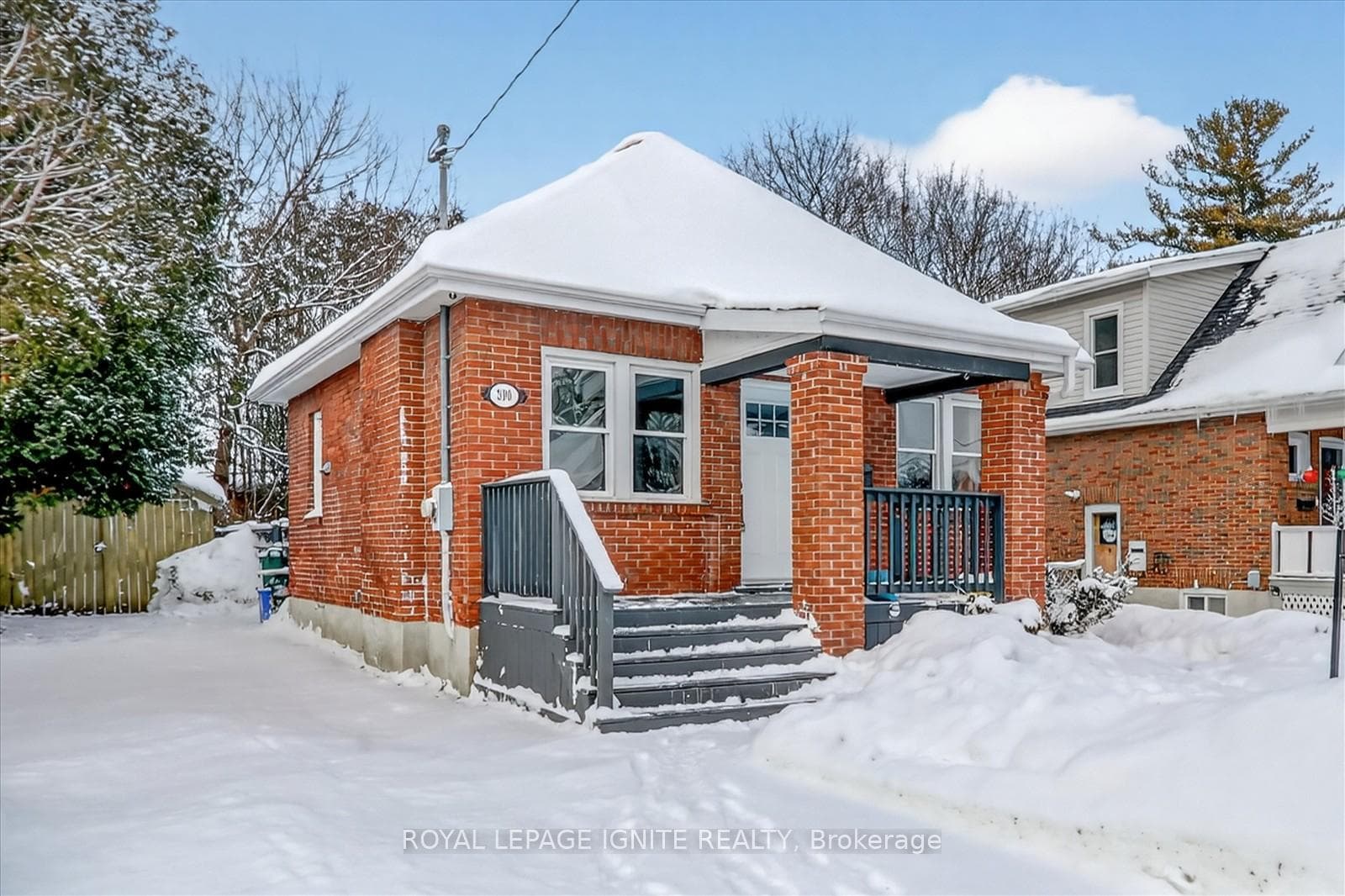 390 Jarvis Street photo 1