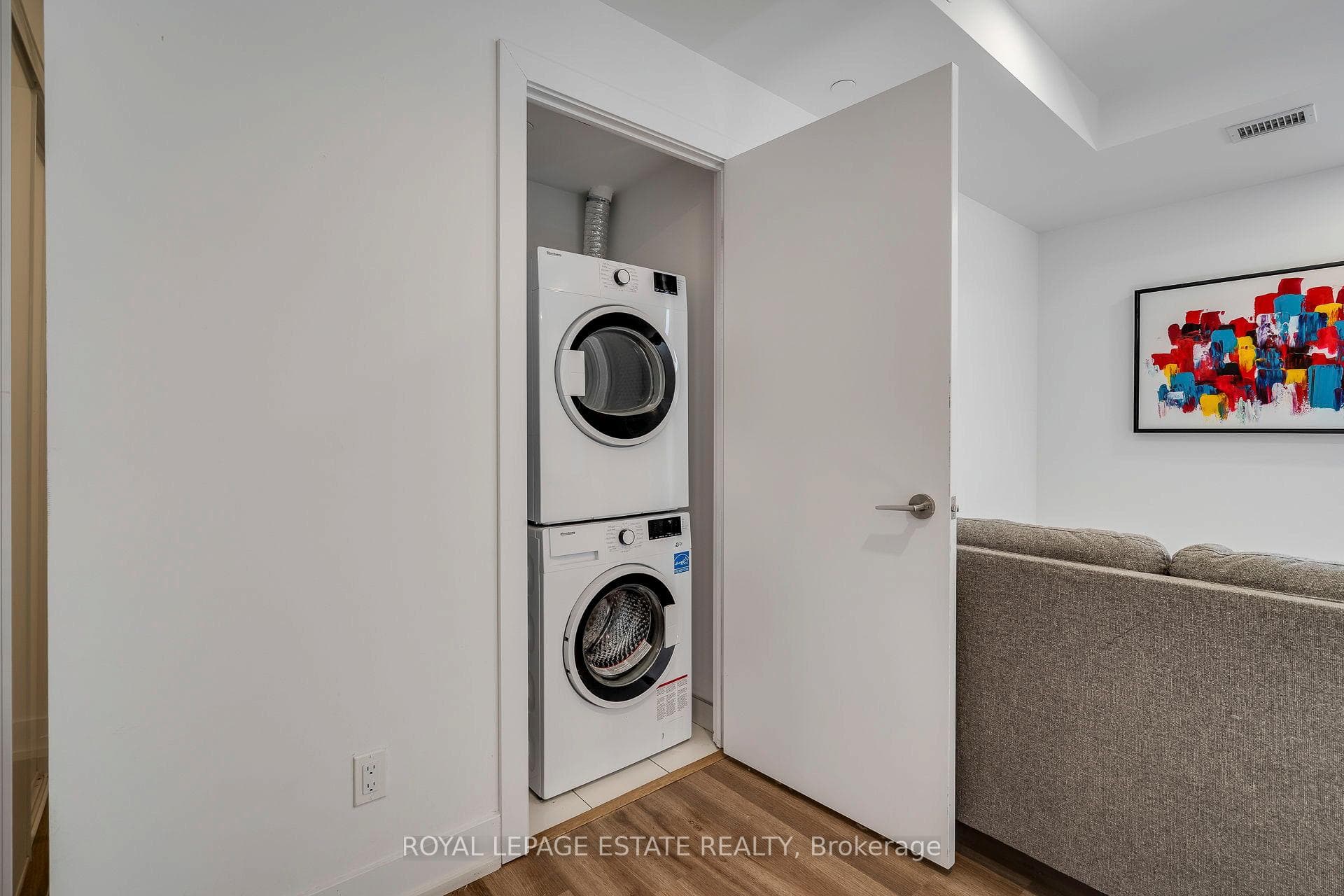175 Pears Avenue Unit Th8 photo 24