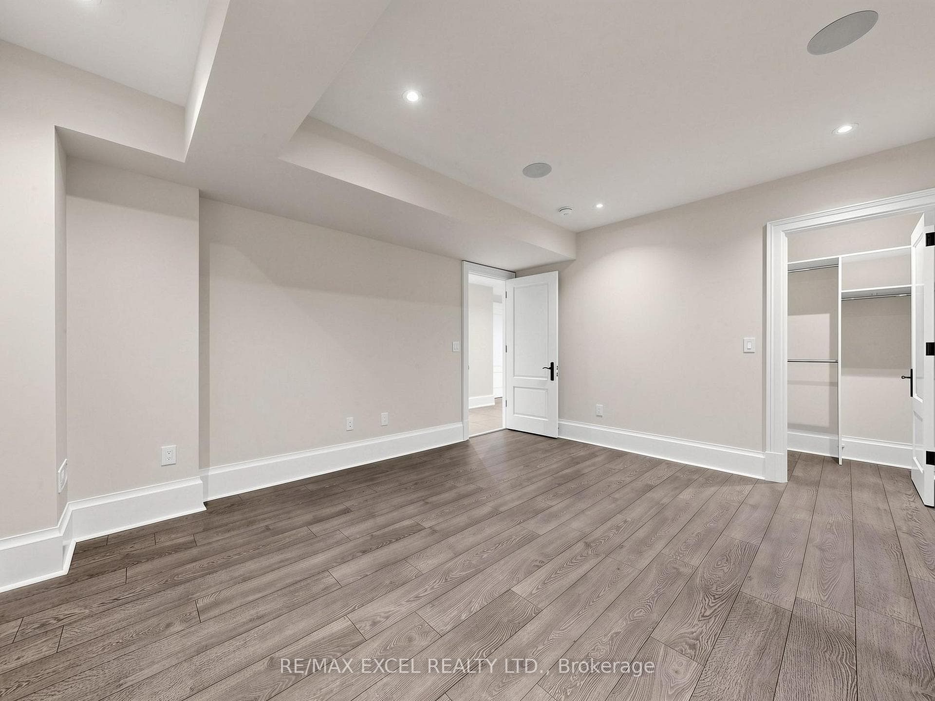 64 SUMMERFELDT Crescent photo 46