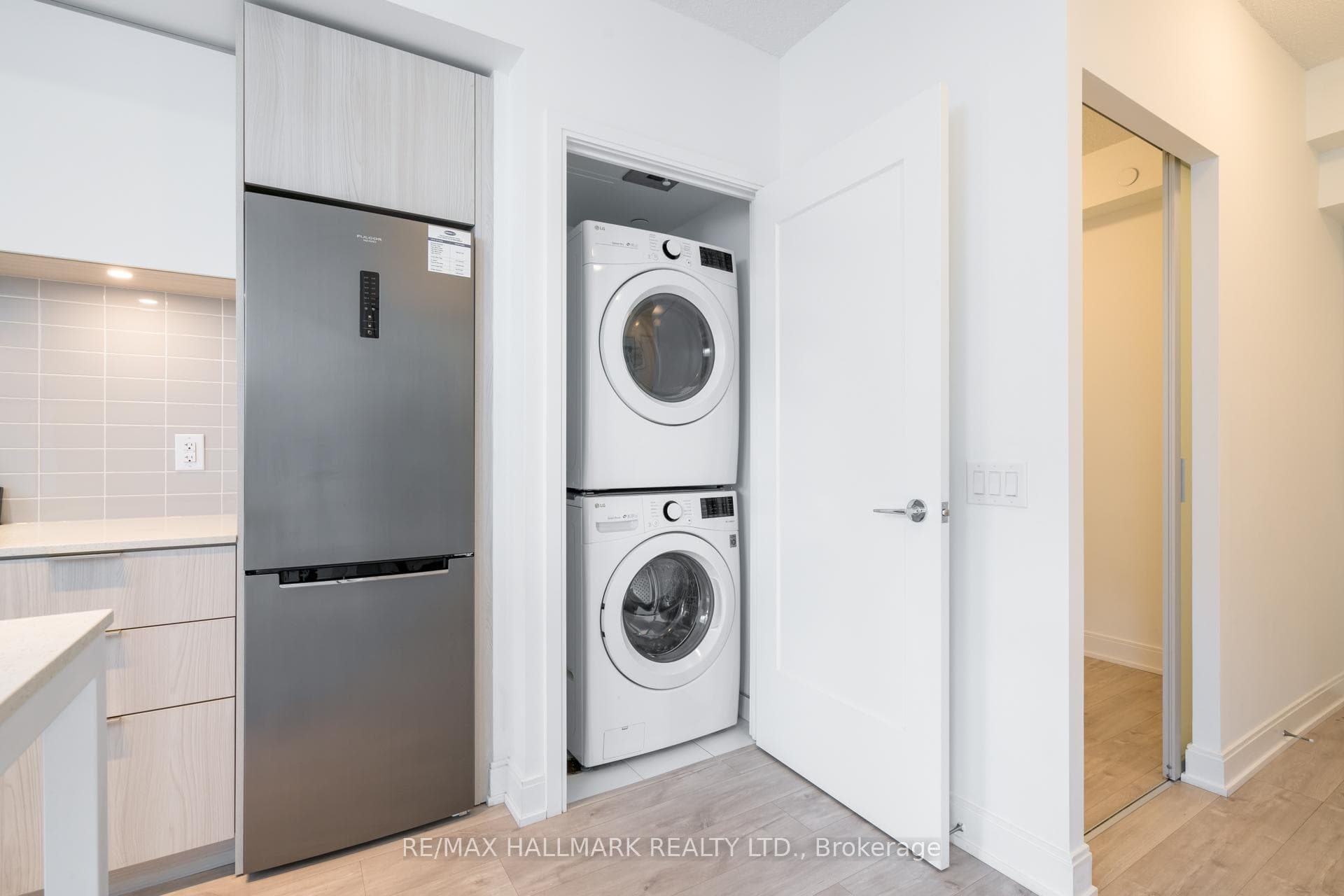 70 Annie Craig Drive Unit 803 photo 18
