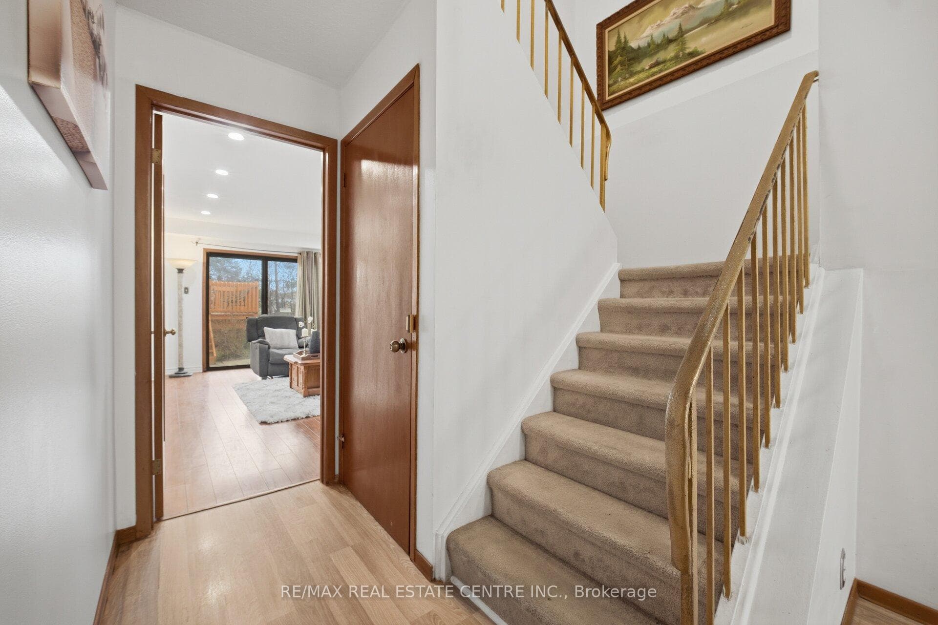 32 Dafoe Crescent photo 32