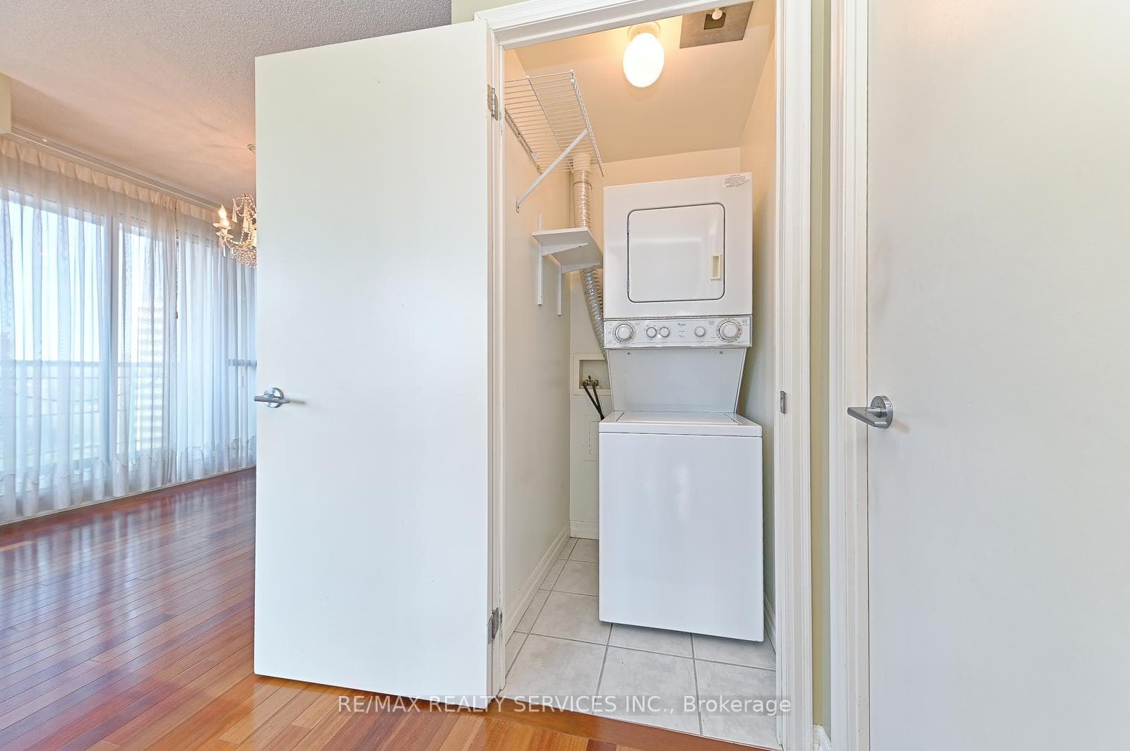 38 Fontenay Court Unit Suite 1309 photo 35