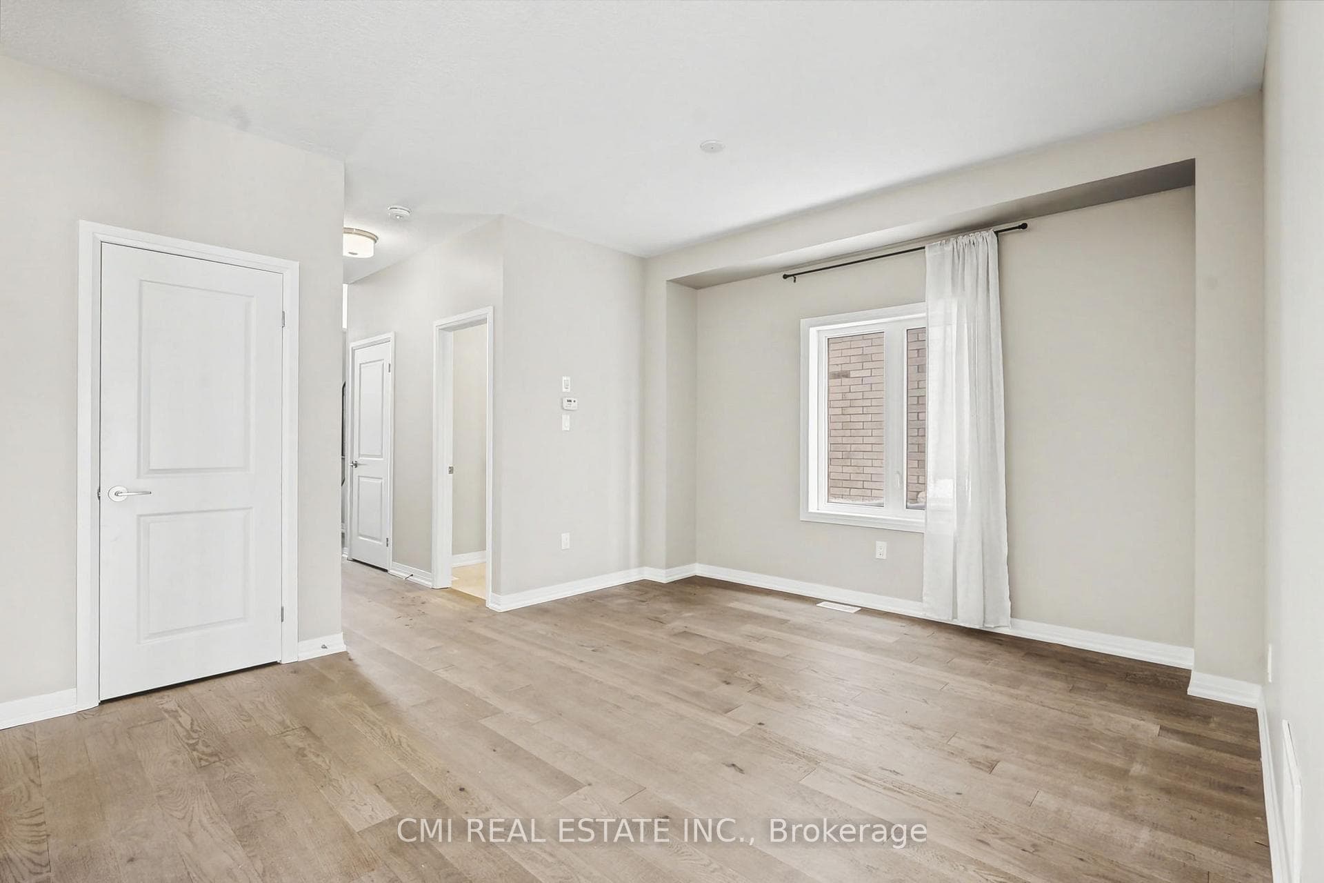 94 Hitchman Street photo 45