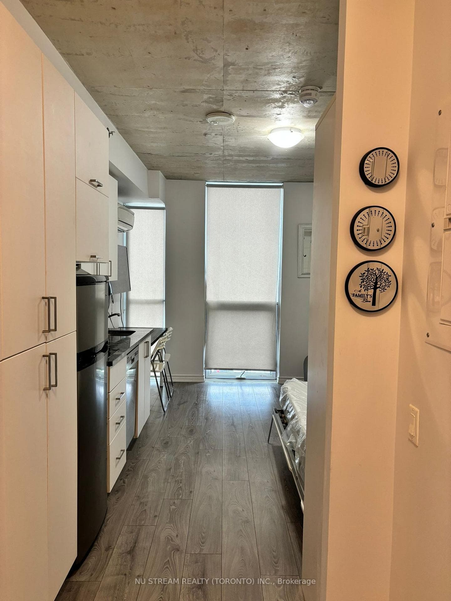 1900 Simcoe Street Unit 335 photo 2