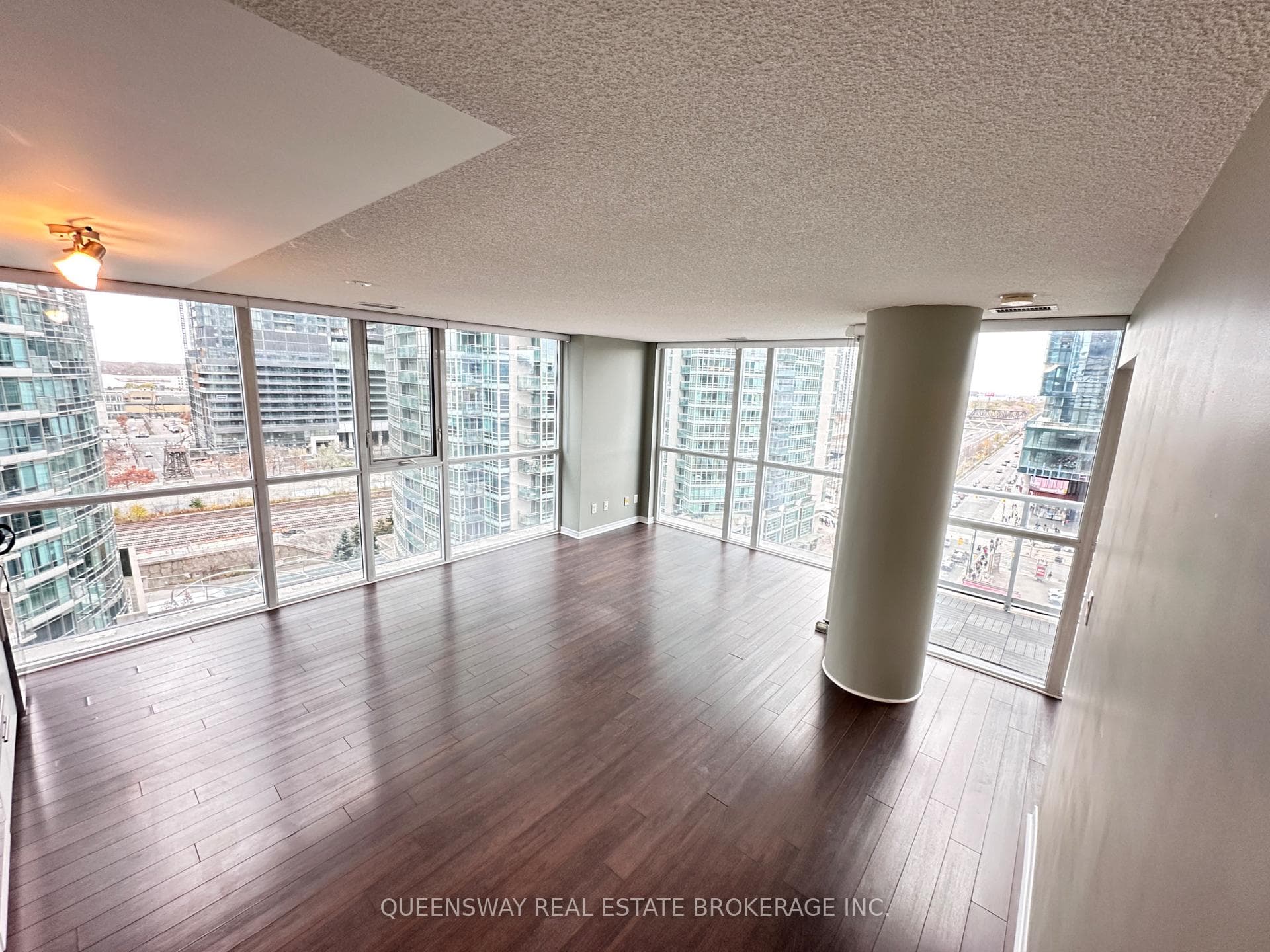 352 Front Street Unit 1008 photo 4