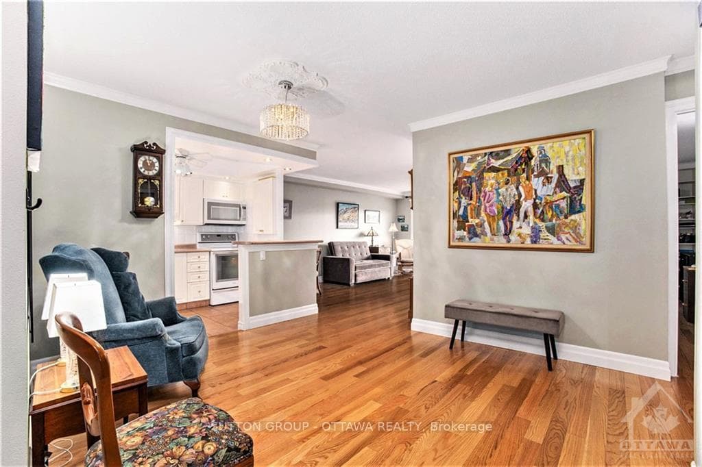 158A MCARTHUR Avenue Unit 905 photo 6