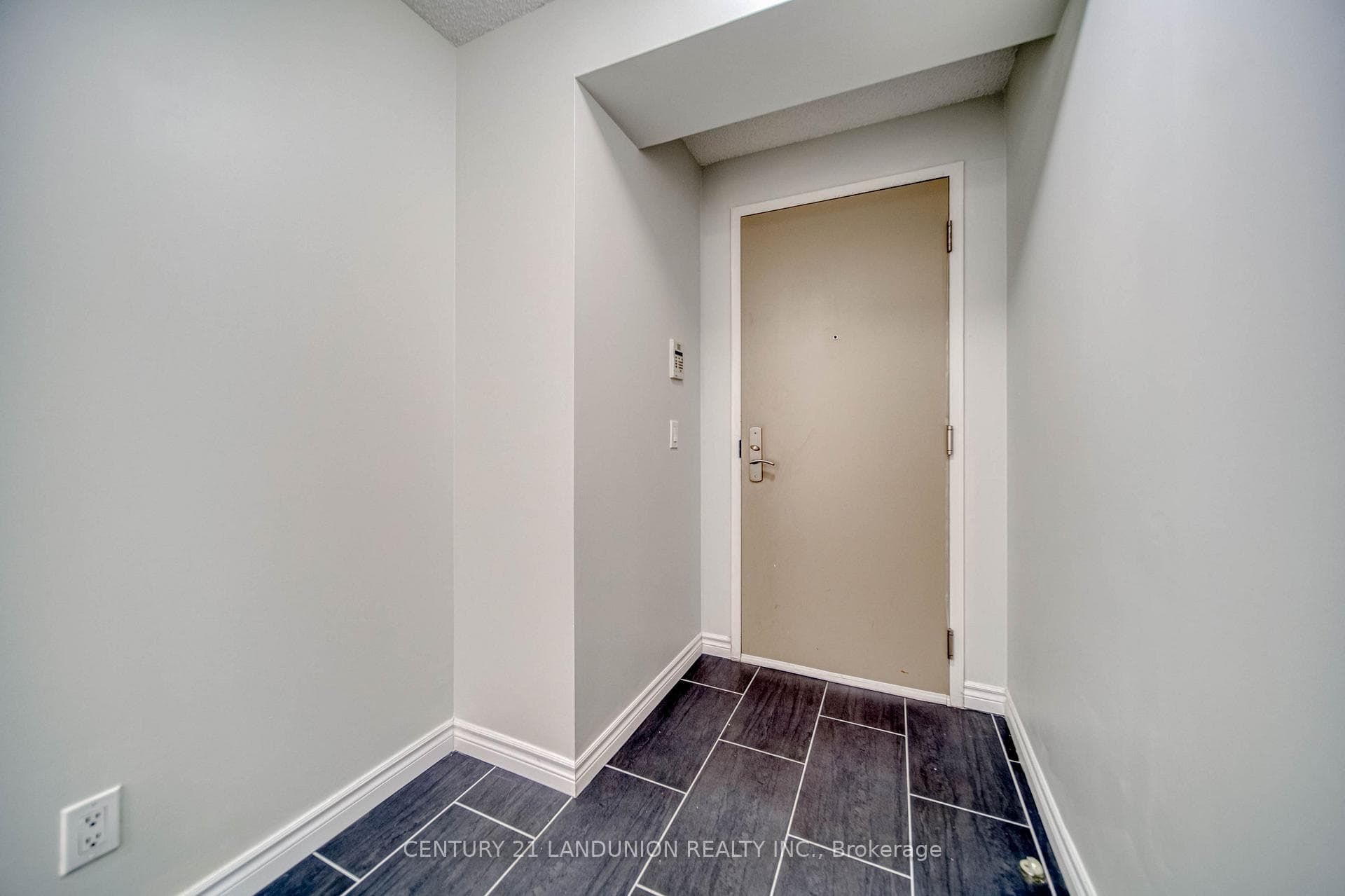 763 Bay Street Unit 2809 photo 8