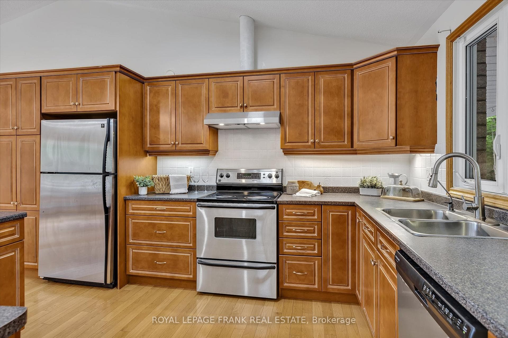 3033 Freeburn Lane photo 6