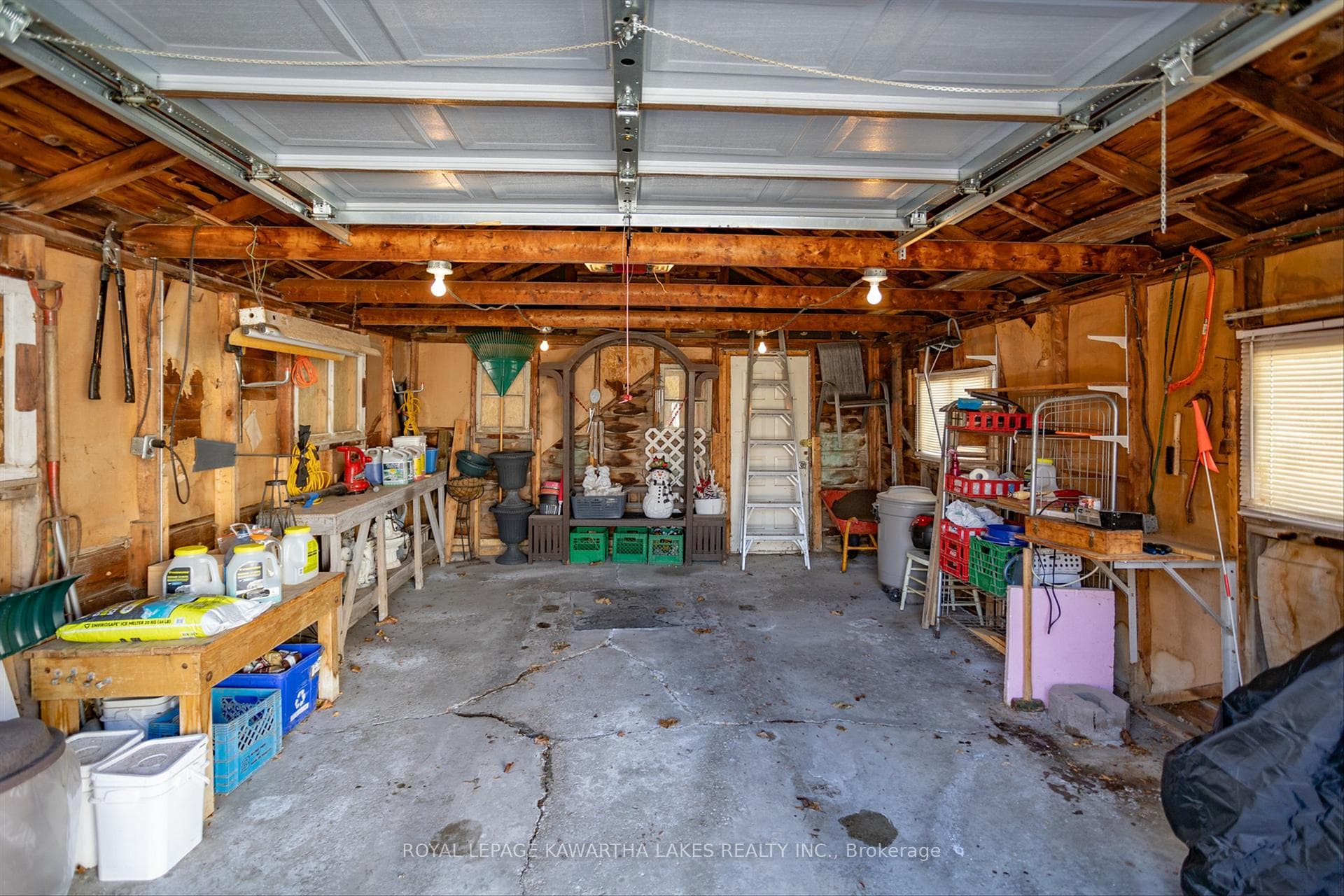 25 Kawartha Drive photo 32