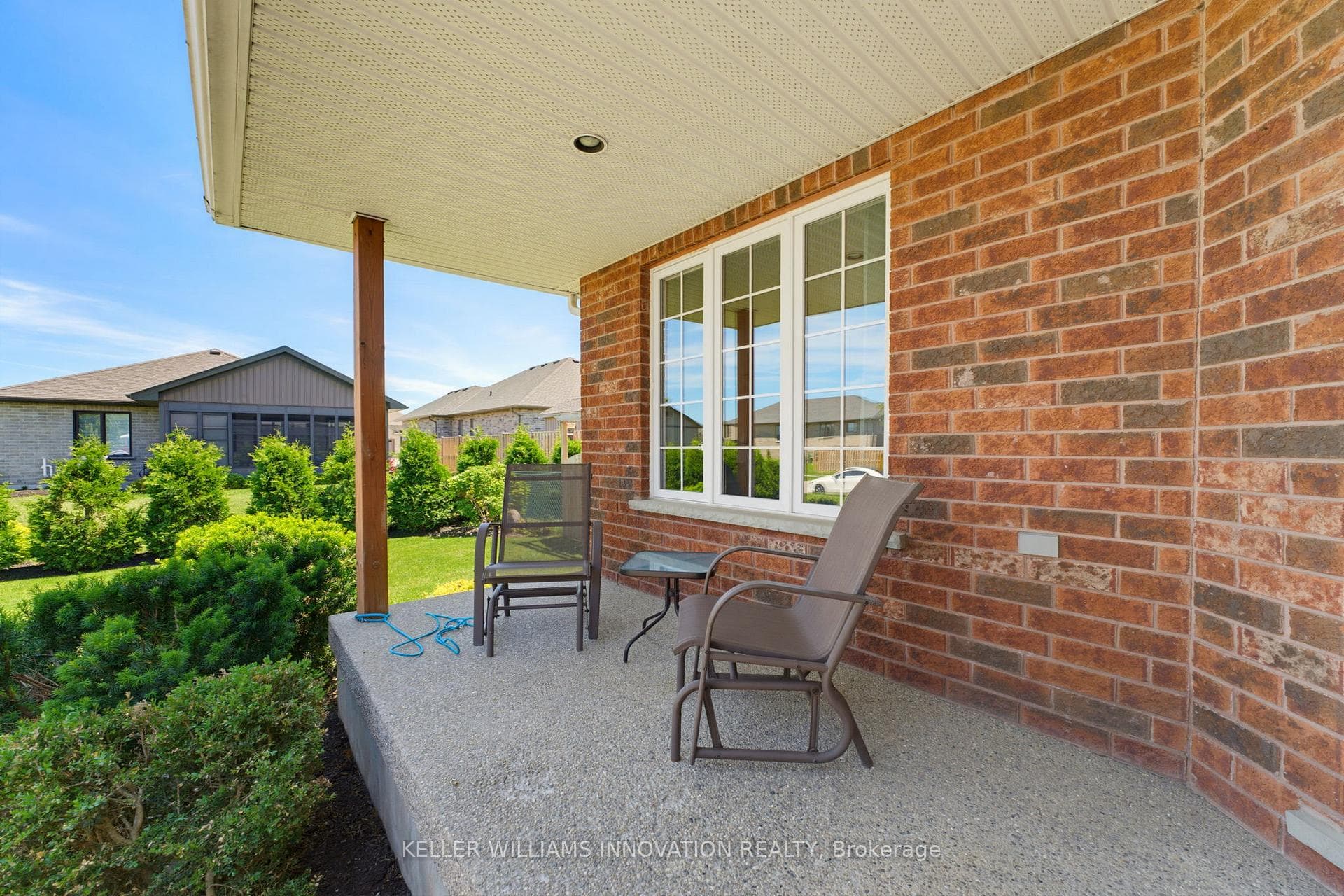 180 Armstrong Street photo 9