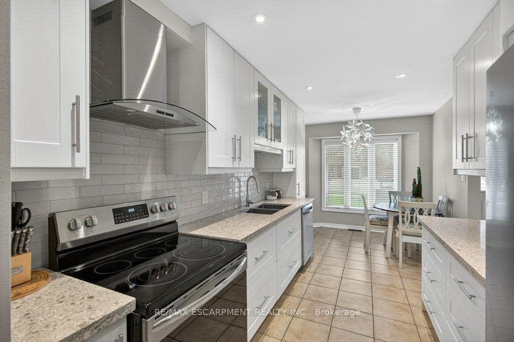 24 Braeheid Avenue photo 17