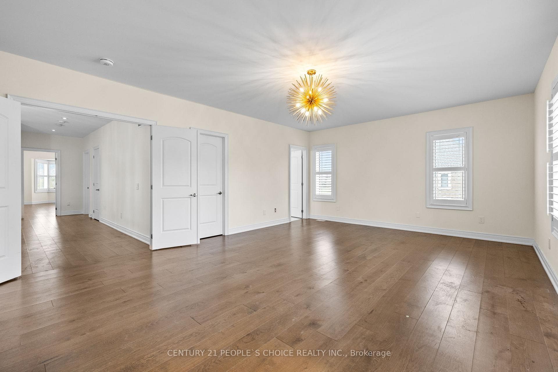 24 Albert Spencer Avenue photo 25